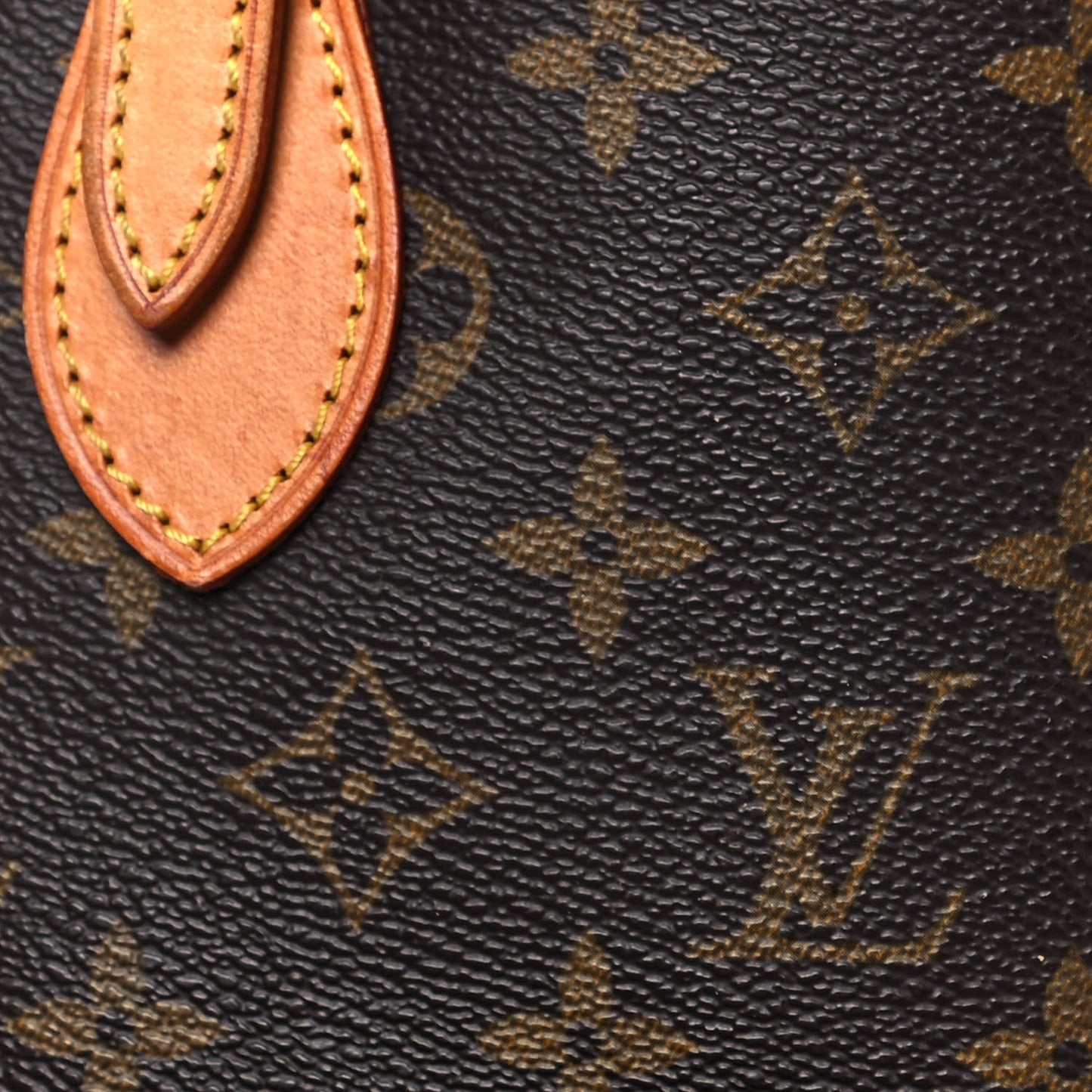 Monogram Petit Bucket 23