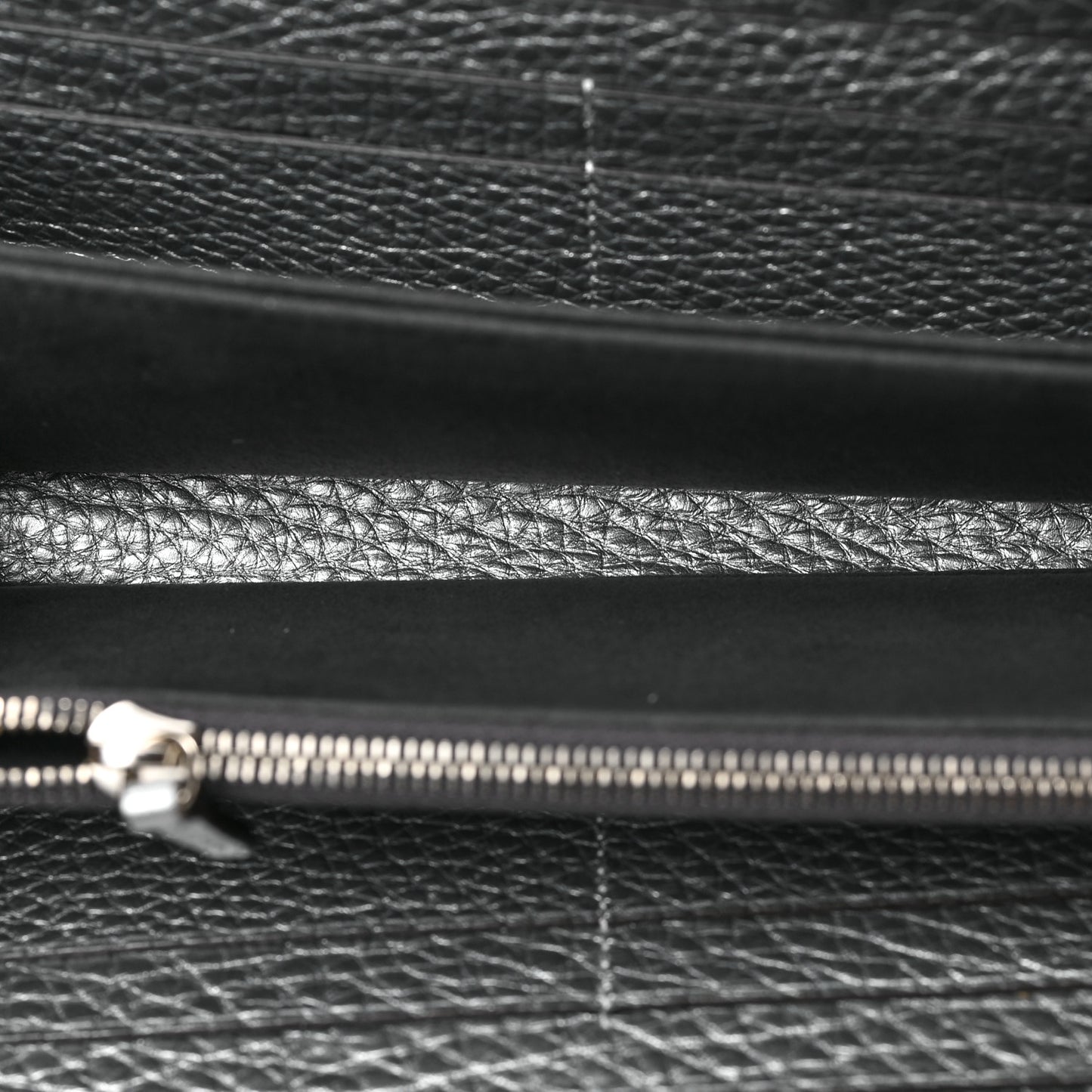 Cuoio Romano Lux Selleria Zip Around Wallet Argento