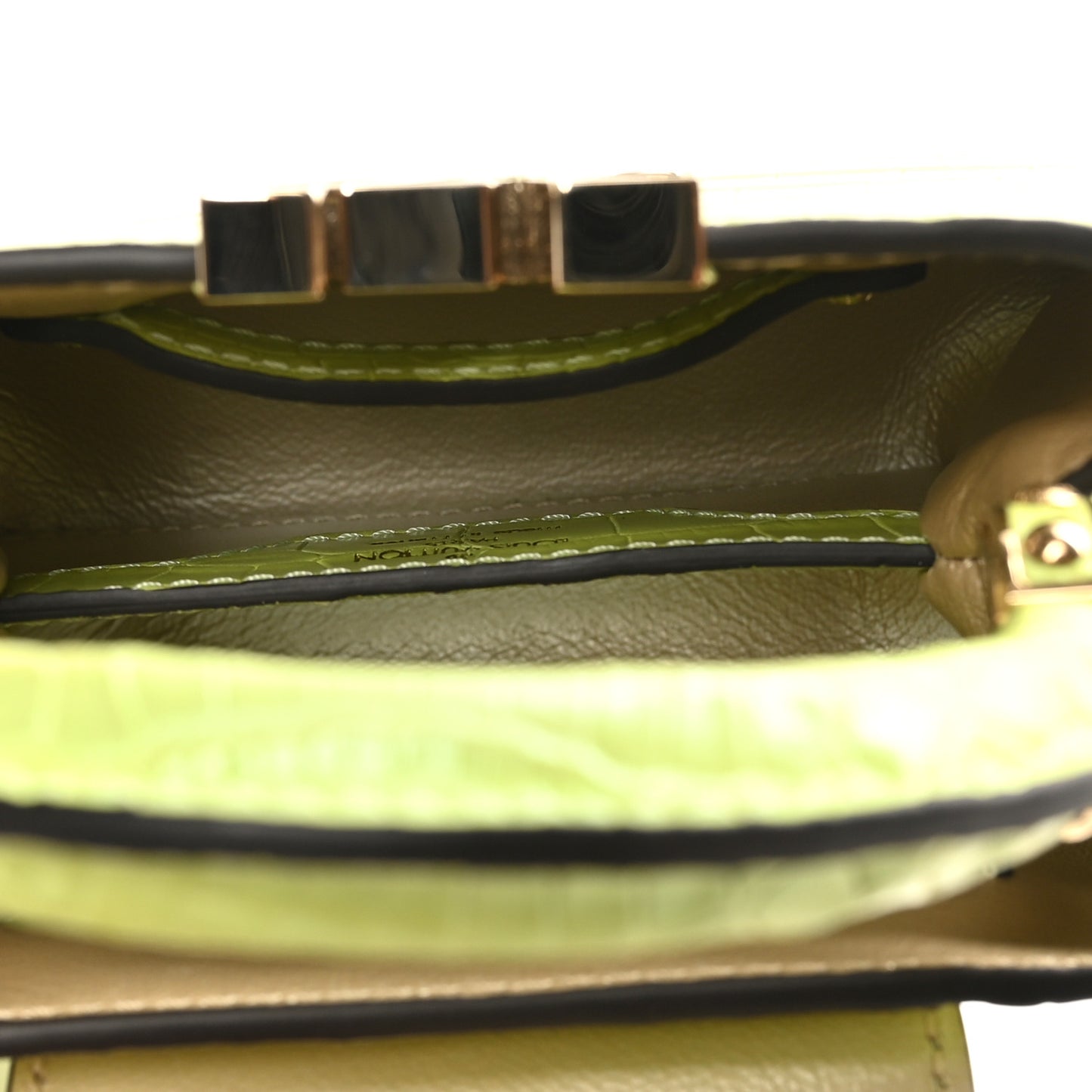 Iridescent Alligator Nano Capucines Lime