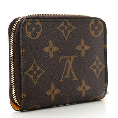 Louis Vuitton Monogram 2022 Christmas Animation New York Soho Zippy Coin Purse Yellow 3 of 6