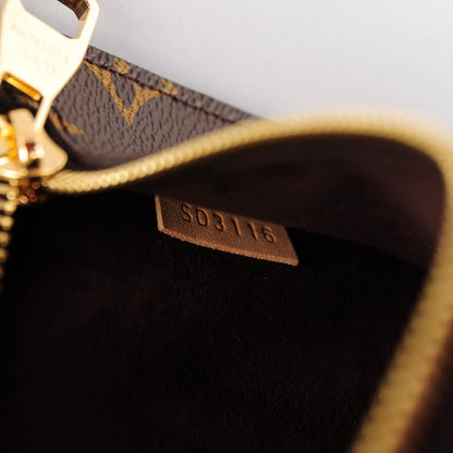 Louis Vuitton Monogram Pochette Metis 8 of 8