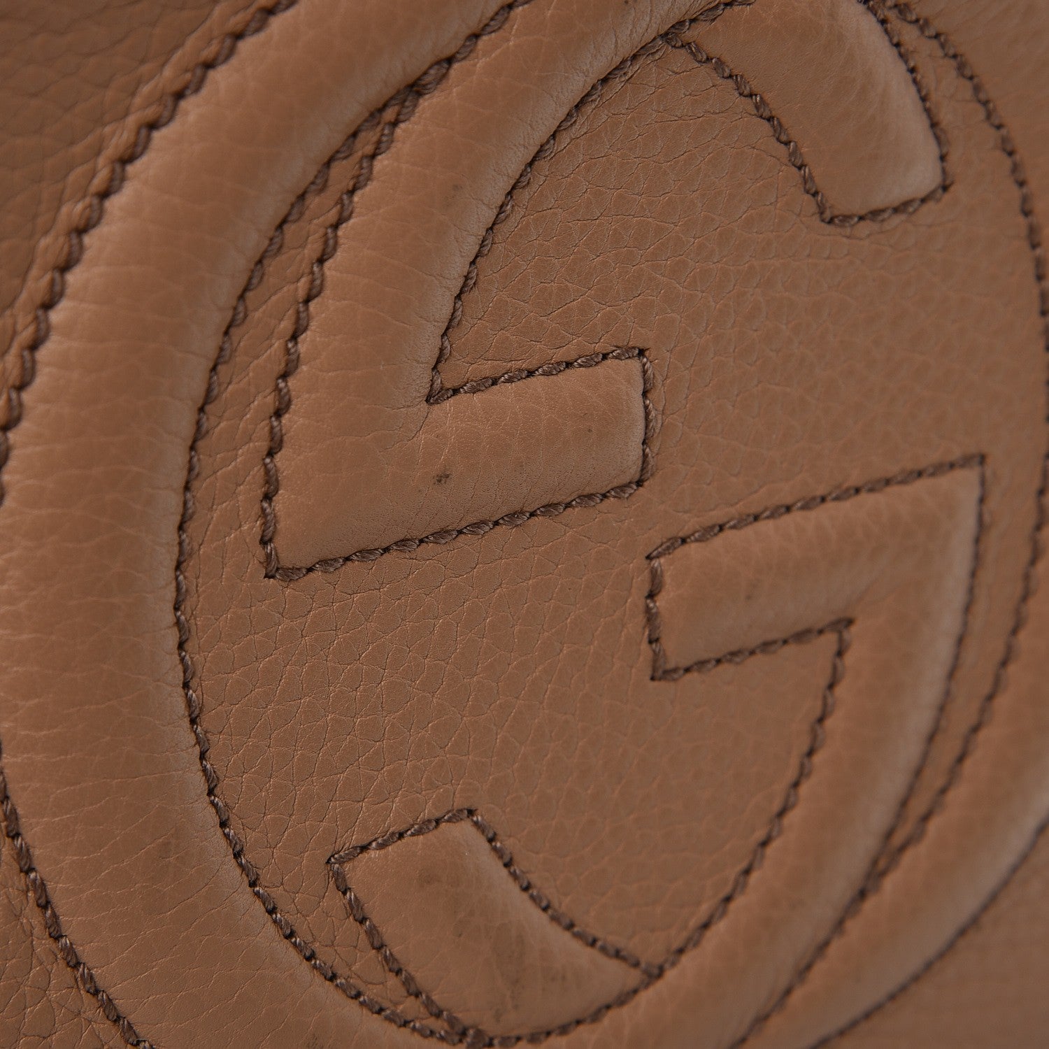 Gucci Pebbled Calfskin Small Soho Disco Bag Camelia 10 of 10