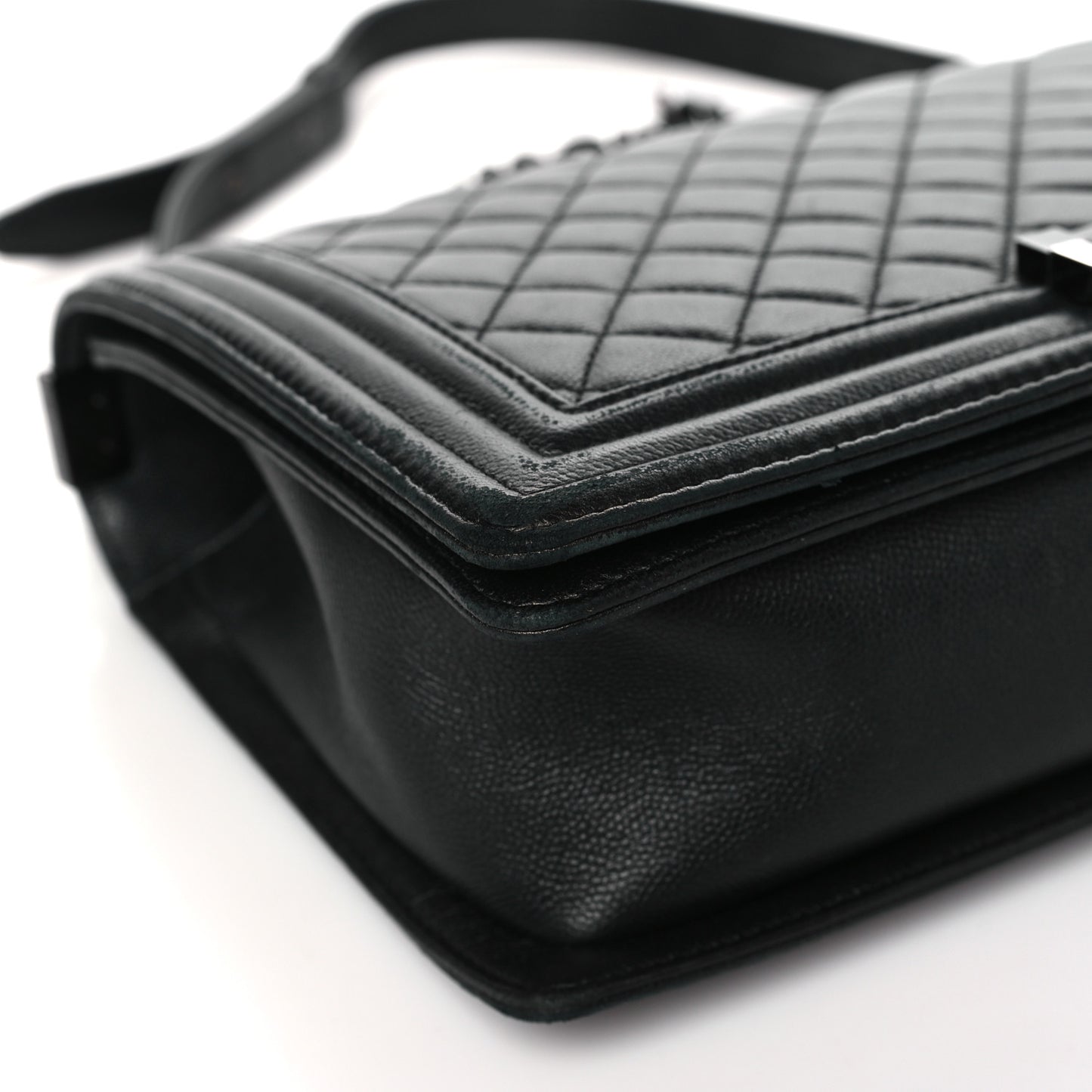 Caviar Quilted New Medium Boy Flap So Black