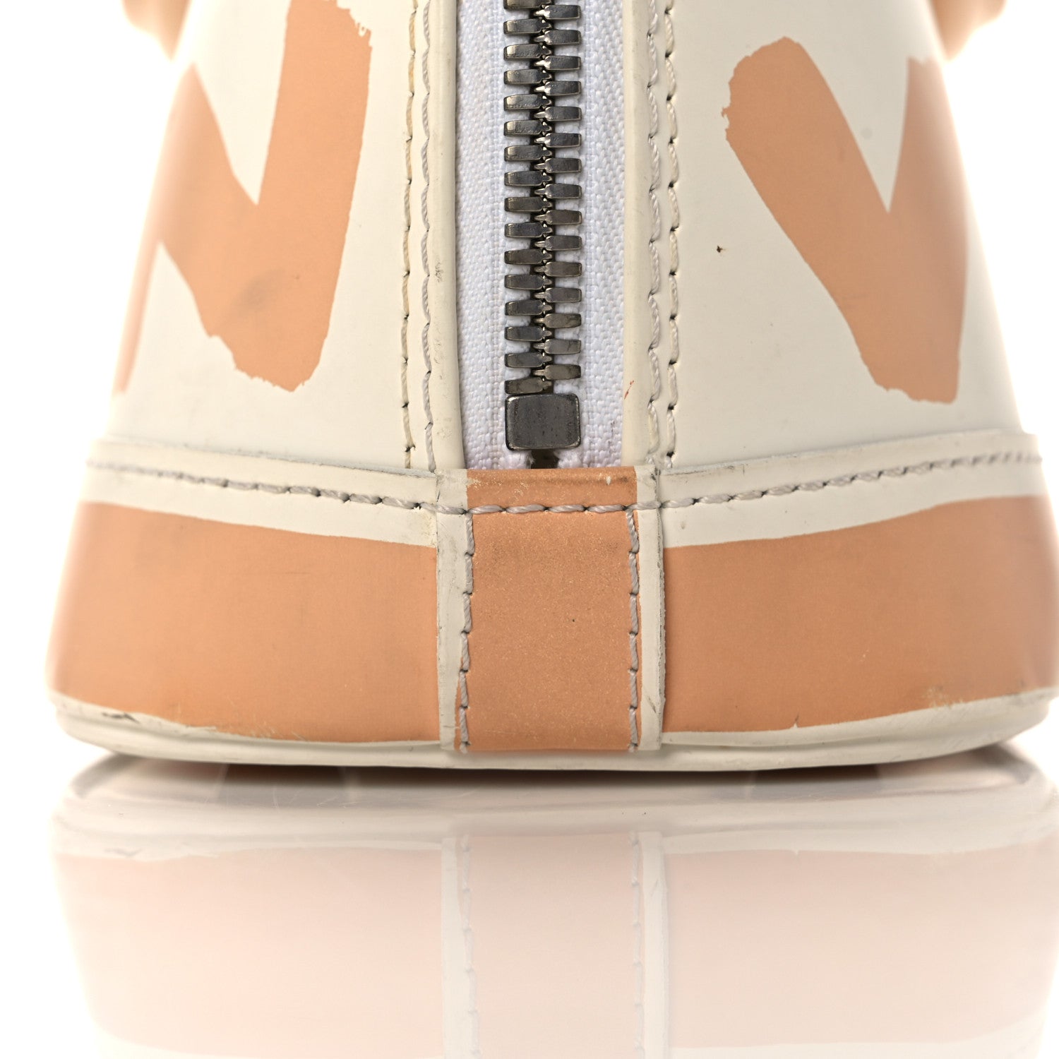 Louis Vuitton Graffiti Alma MM Peach 15 of 18
