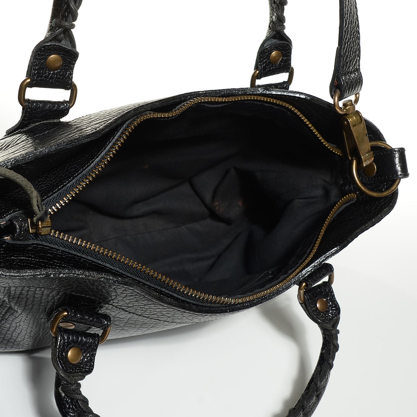 Pebbled Caribou Classic Hardware First Black