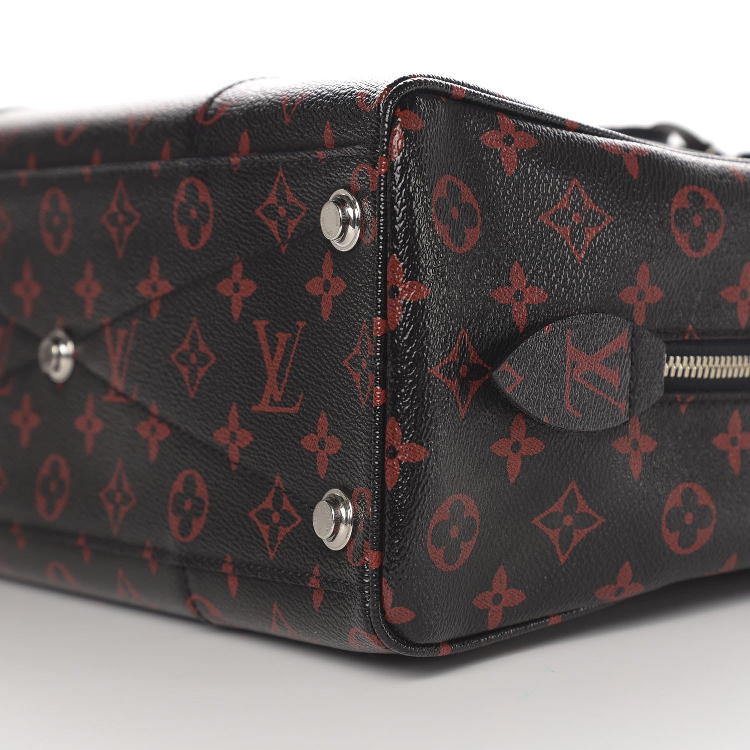 Louis Vuitton Monogram Infrarouge Dora Soft MM 8 of 9