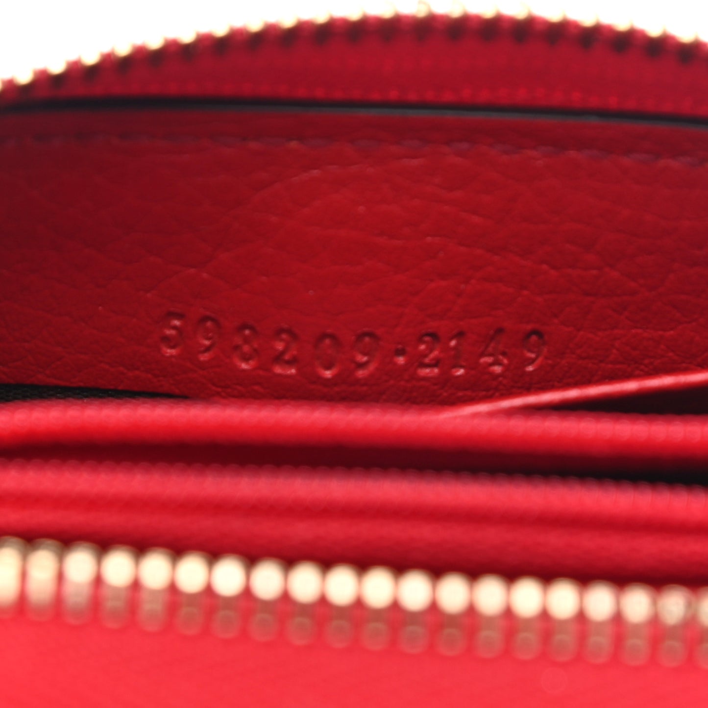 Pebbled Calfskin Soho Compact Disco Zip Around Wallet Tabasco Red
