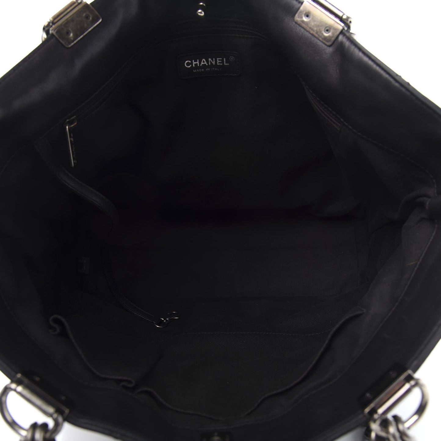 Calfskin Quilted Large Shopping In Chains Tote Black