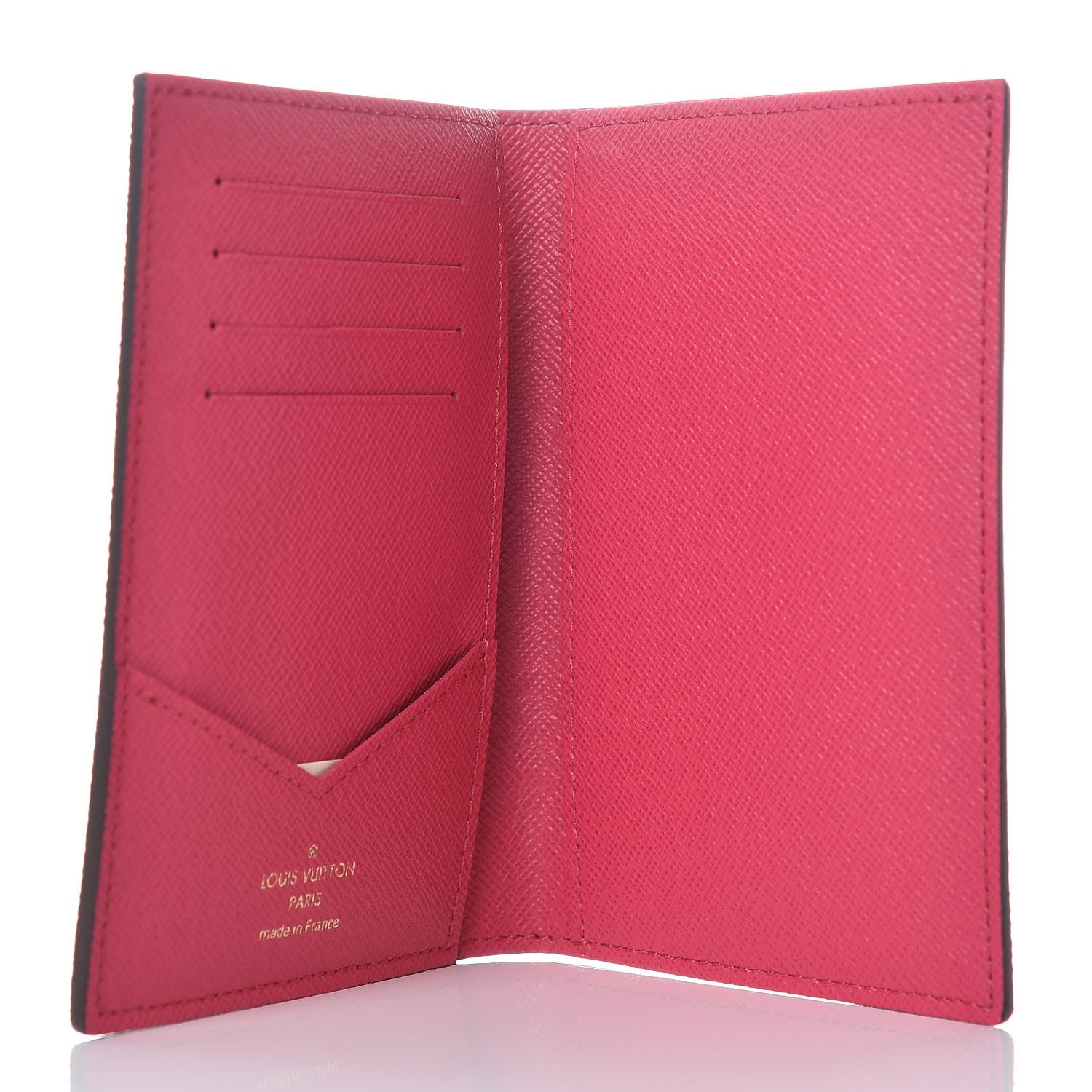 Louis Vuitton Monogram 2017 Christmas Animation Passport Cover 5 of 8
