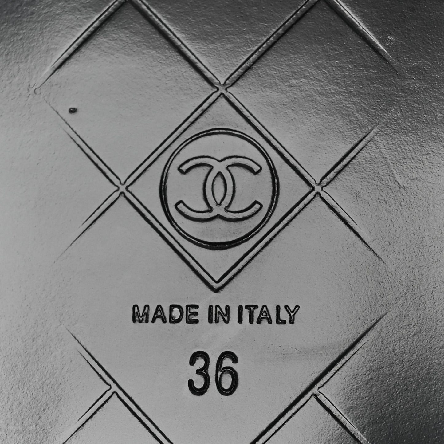 Lambskin Quilted CC Turnlock Loafers 36 Black