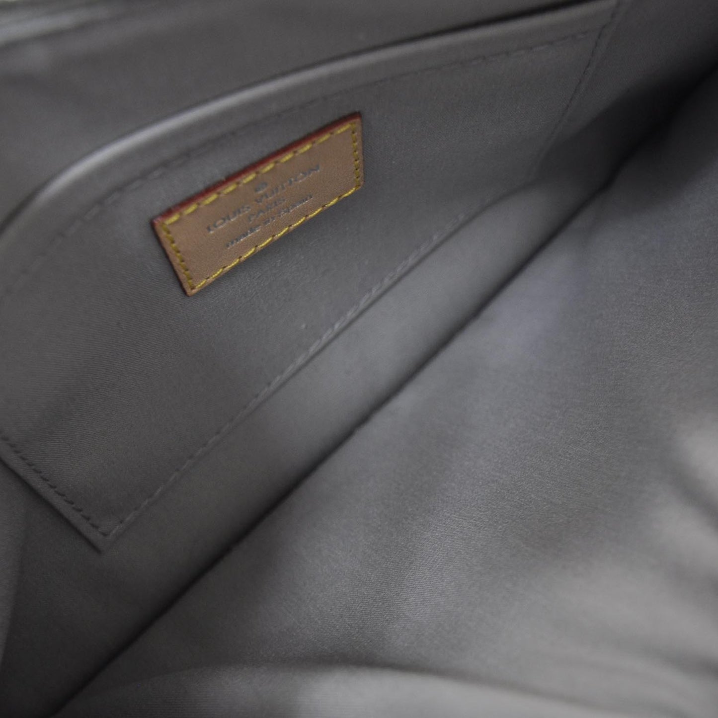 Monogram Miroir Inventeur Pochette Plat Silver