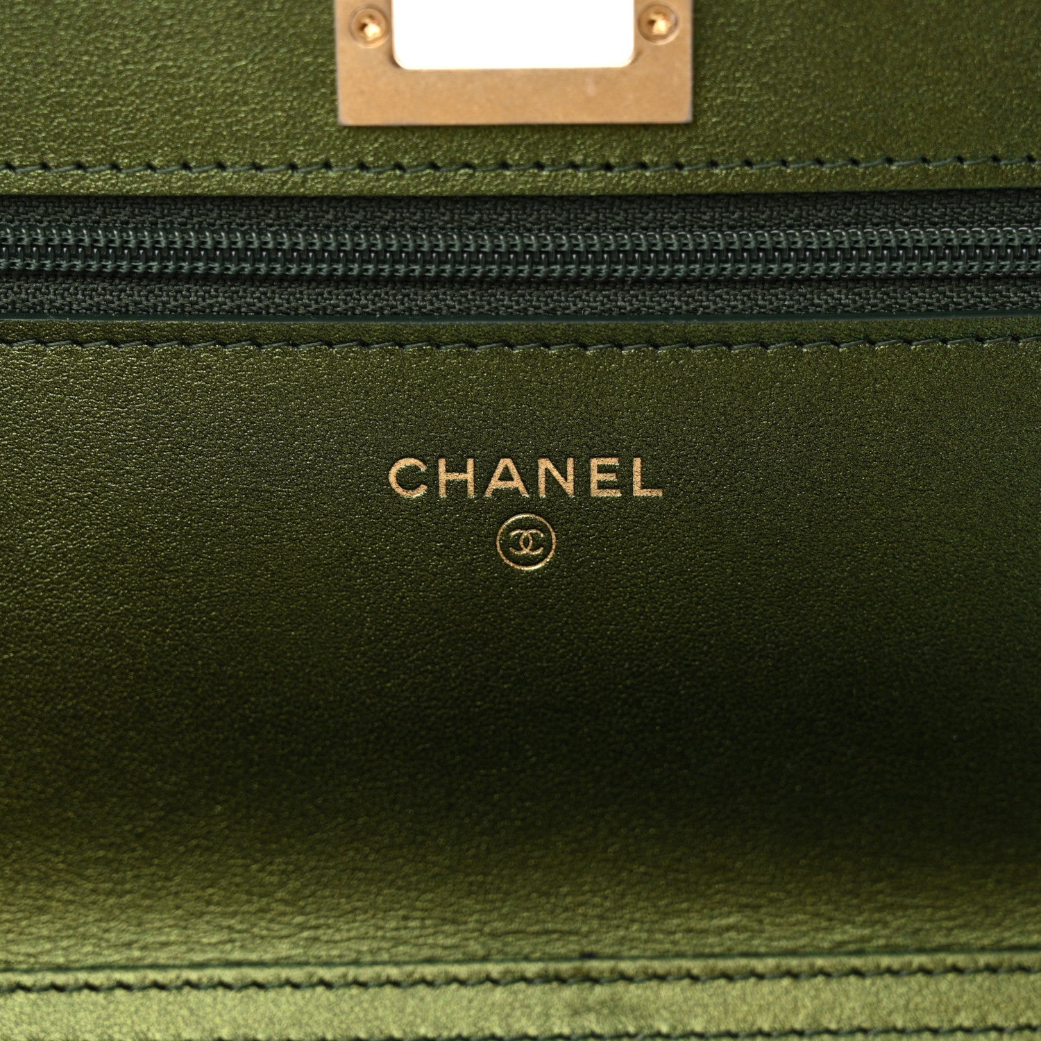 Chanel Metallic Aged Calfskin Quilted 2.55 Reissue Wallet on Chain WOC Green 6 of 11