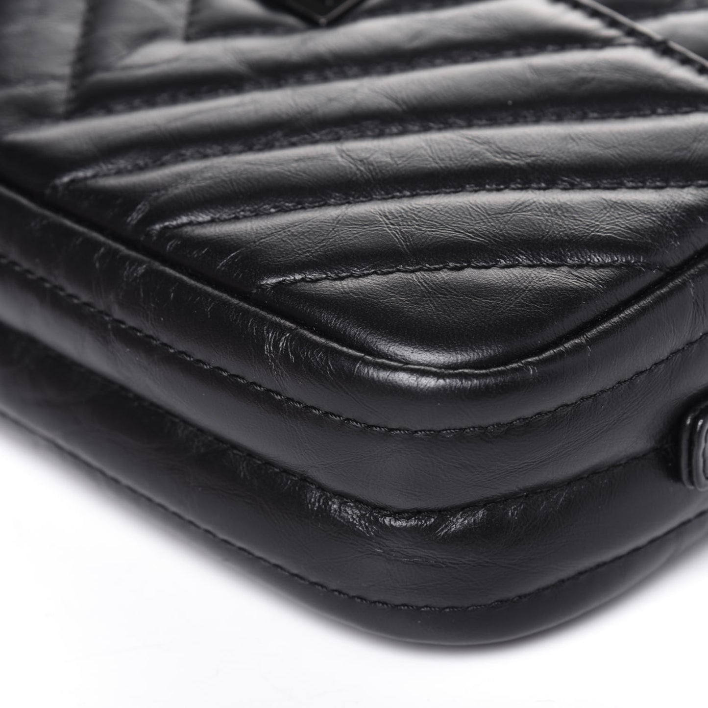 Aged Calfskin Chevron Mini Reissue Camera Case So Black