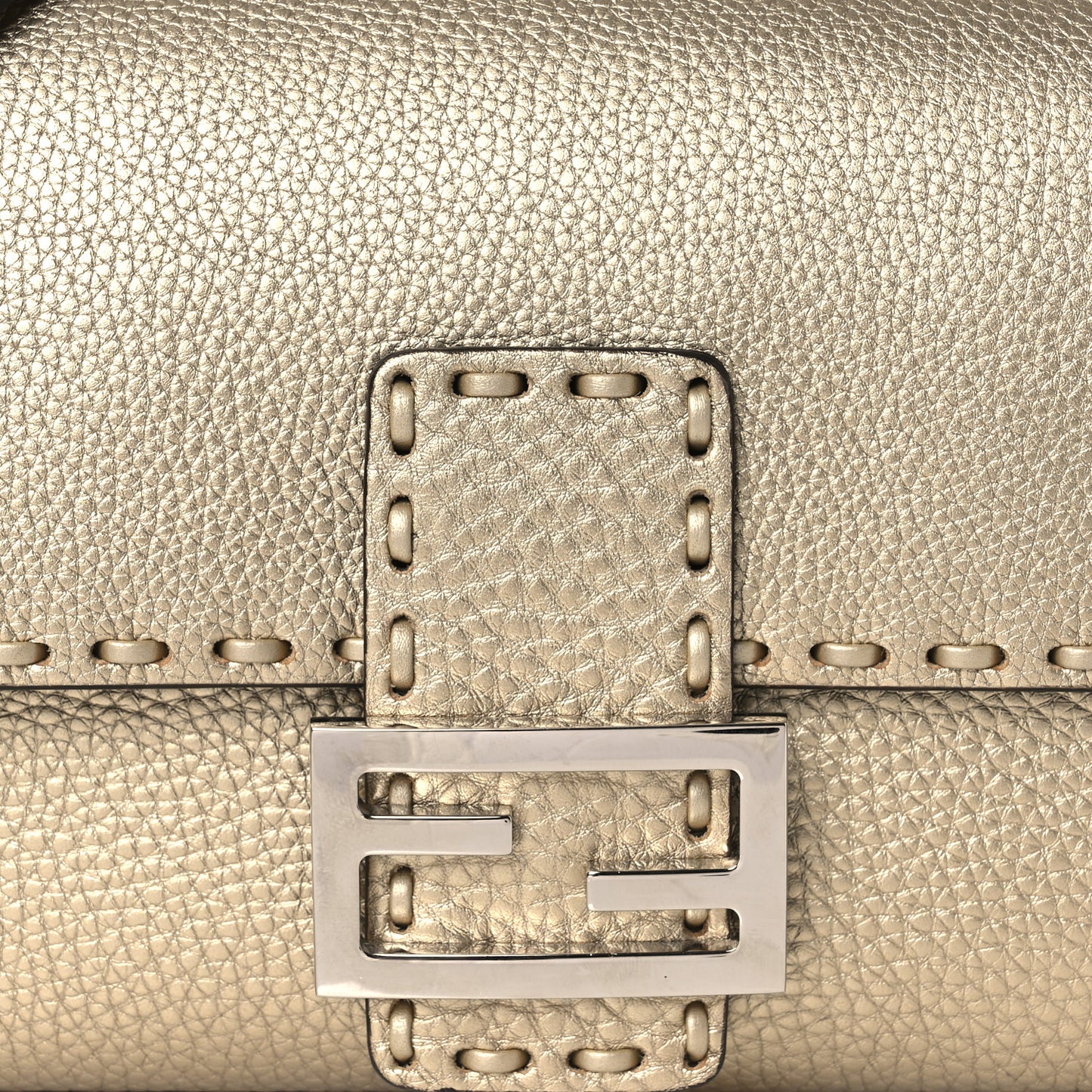 Cuoio Roma Sellerissima Nappa Sintetica Tape Stitch Baguette Platino