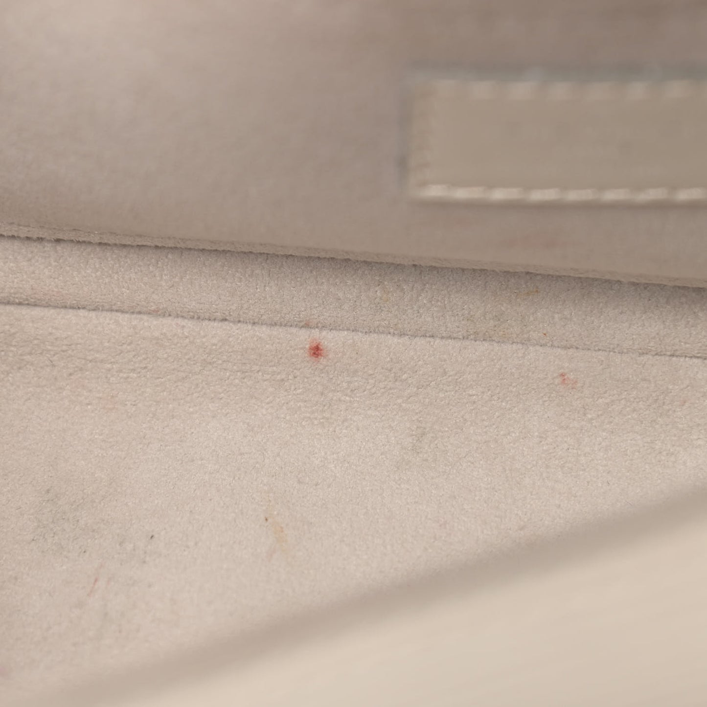 Epi Montaigne Clutch Ivory