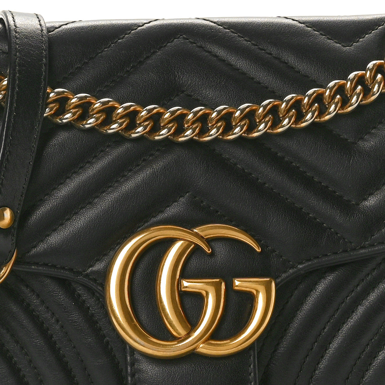 Calfskin Matelasse Small GG Marmont Shoulder Bag Black