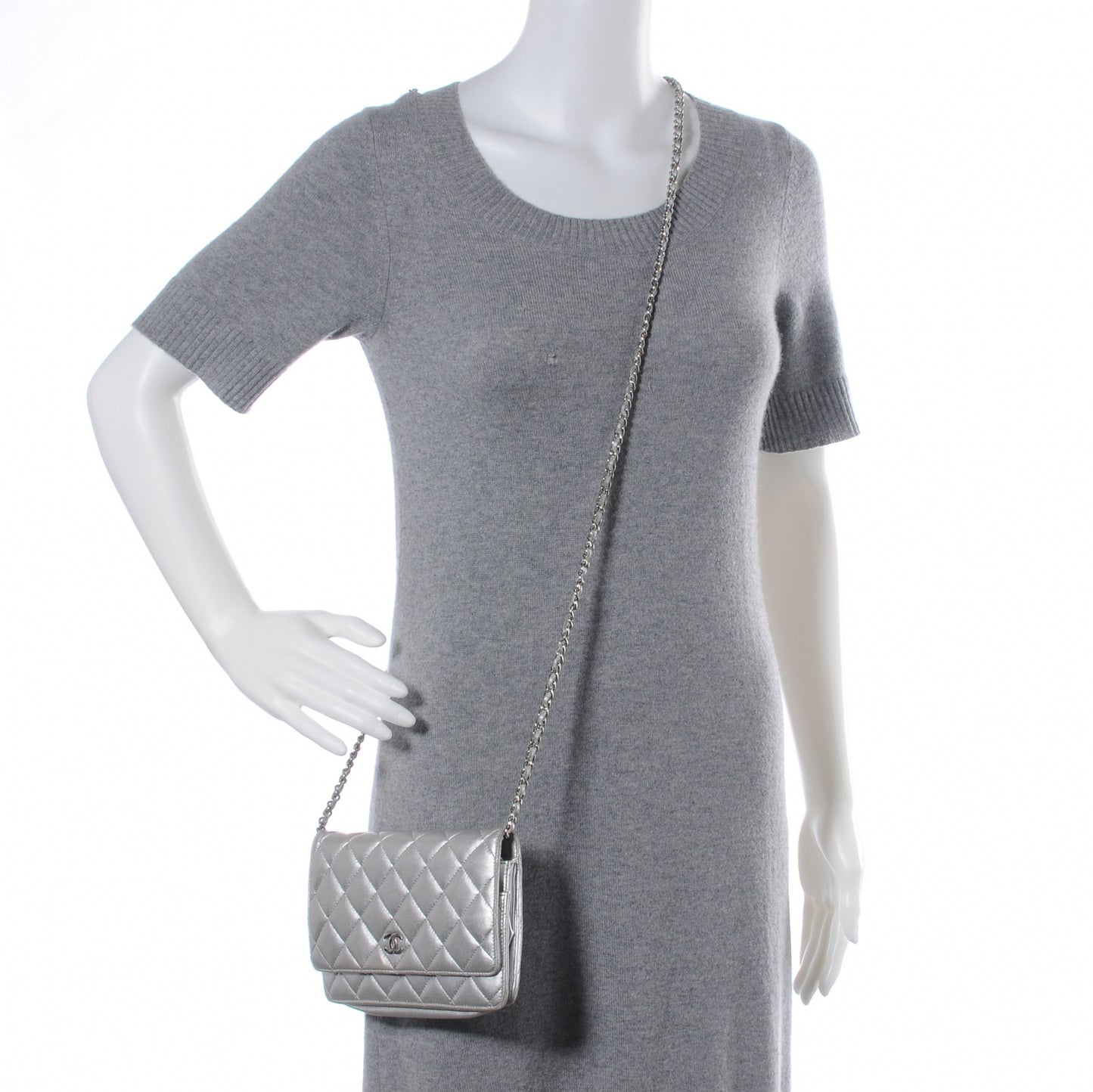 Lambskin Quilted Wallet On Chain Silver