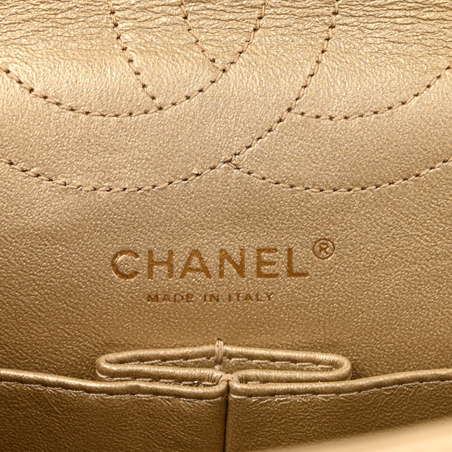 Metallic Aged Calfskin Quilted 2.55 Reissue 226 Flap Pale Gold