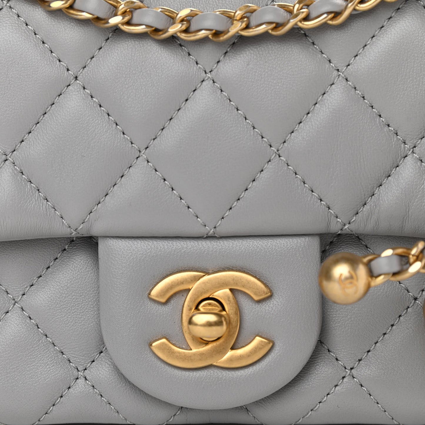 Lambskin Quilted Mini Pearl Crush Flap Light Grey