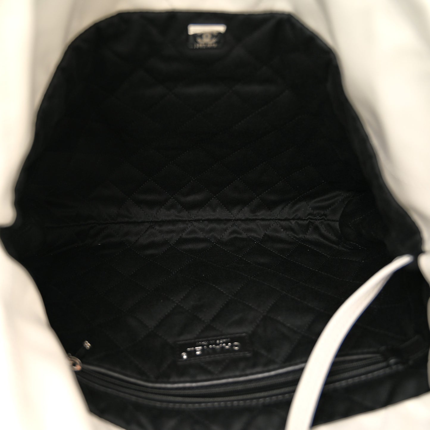 Shiny Calfskin Quilted Small Chanel 22 White