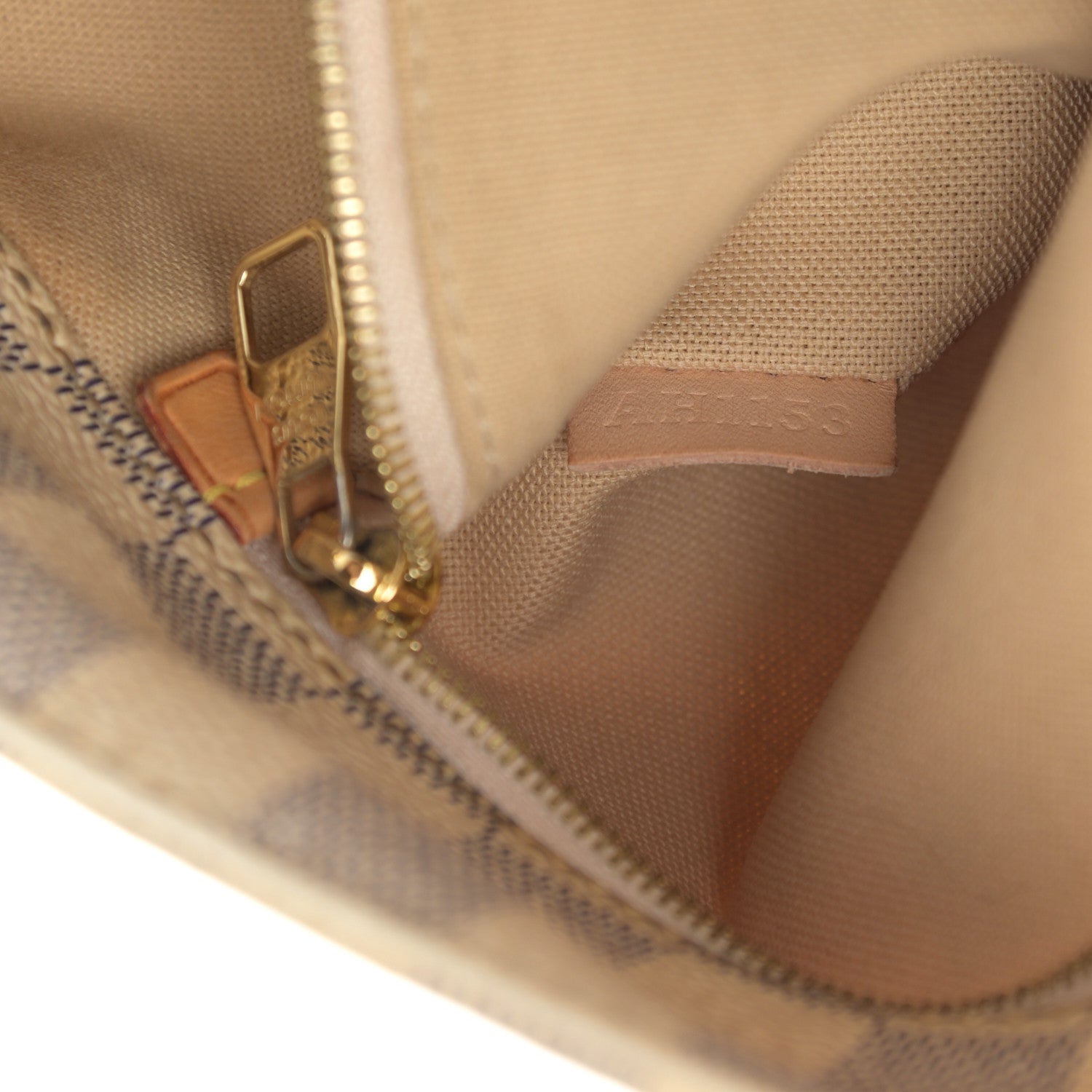 Louis Vuitton Damier Azur Soffi 7 of 22