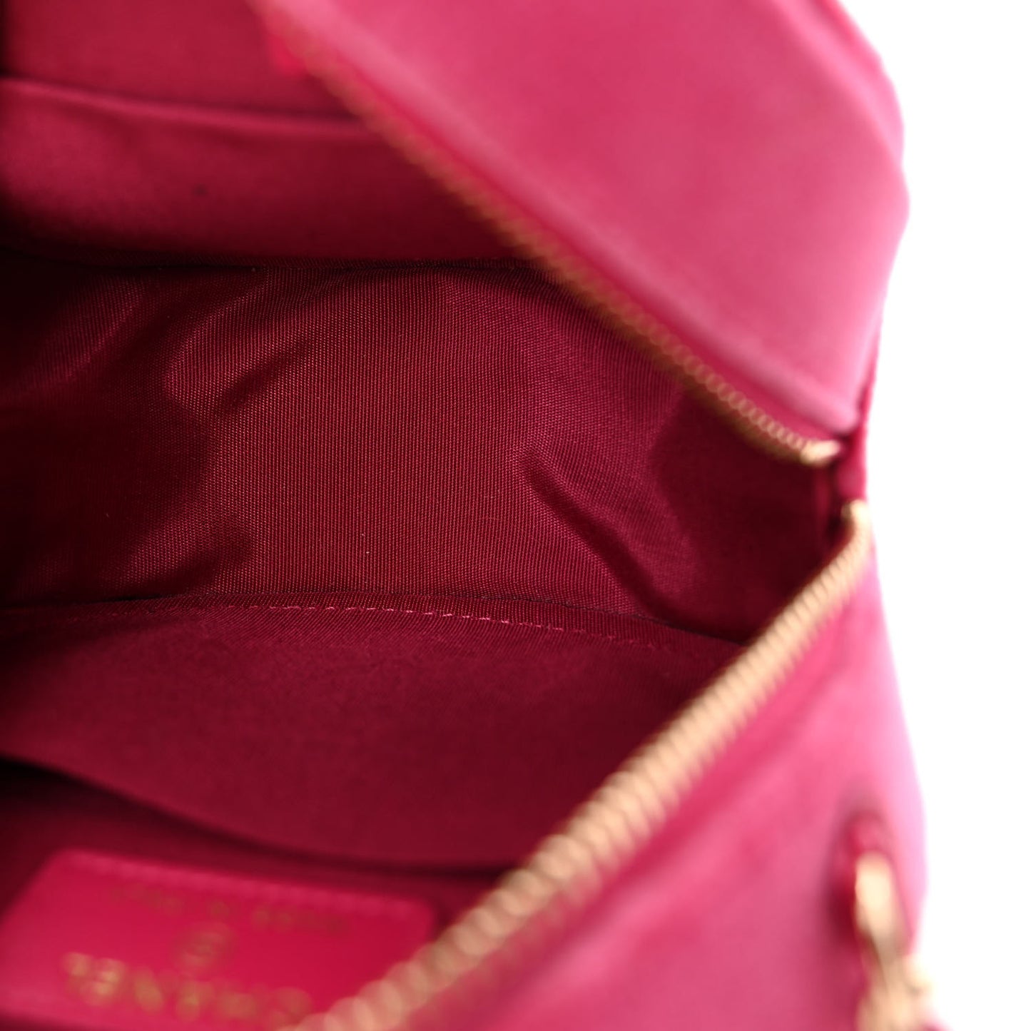Velvet Round Quilted Pearl Crush Clutch With Chain Pink