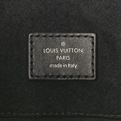 Louis Vuitton Epi Sac Plat PM Black 6 of 10