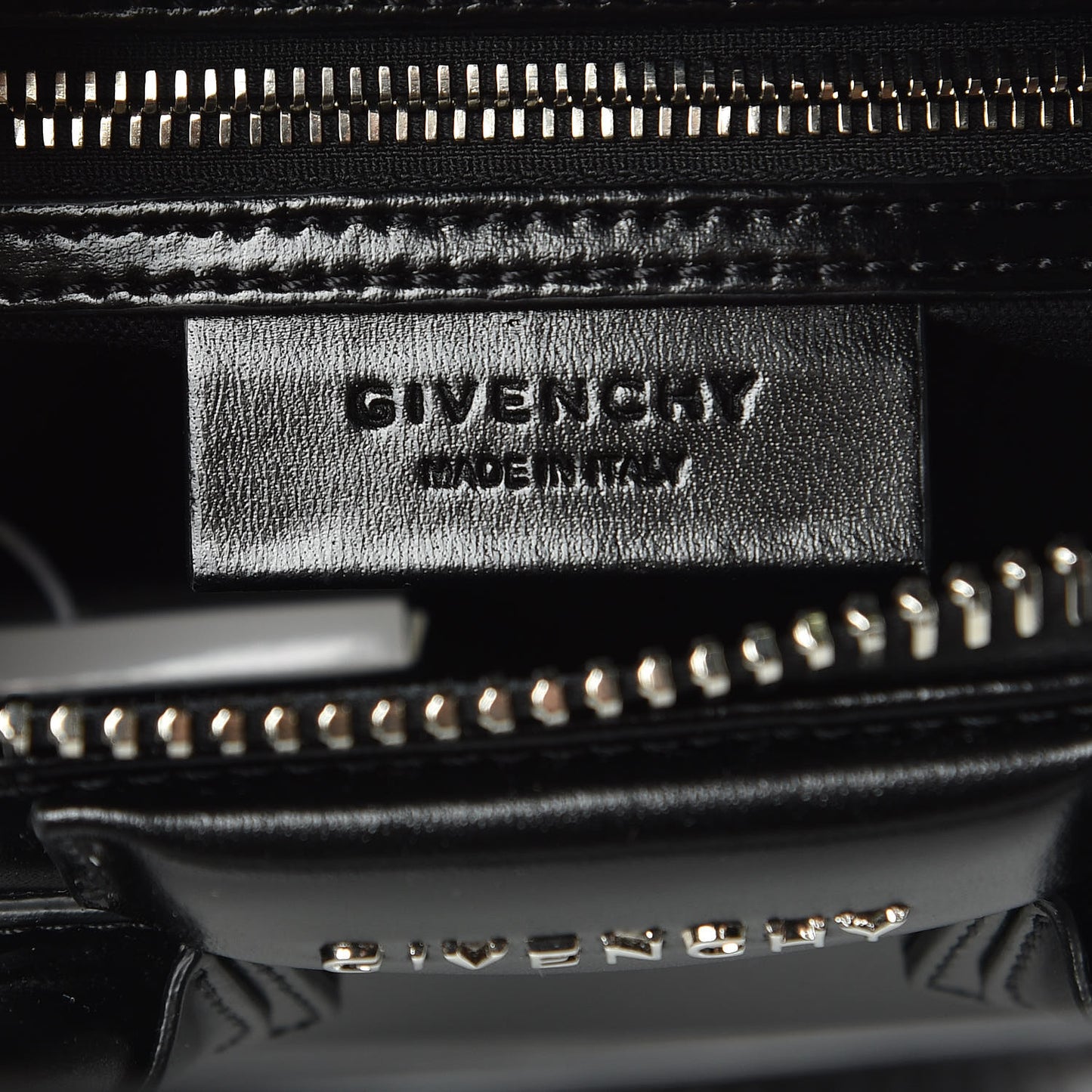 Shiny Lord Calfskin Mini Antigona Black