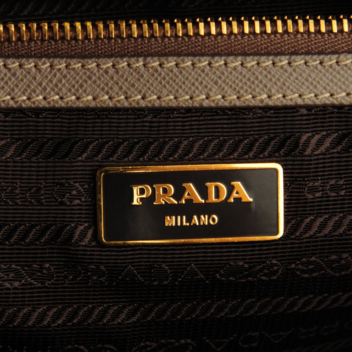 Saffiano Lux Bowler Argilla