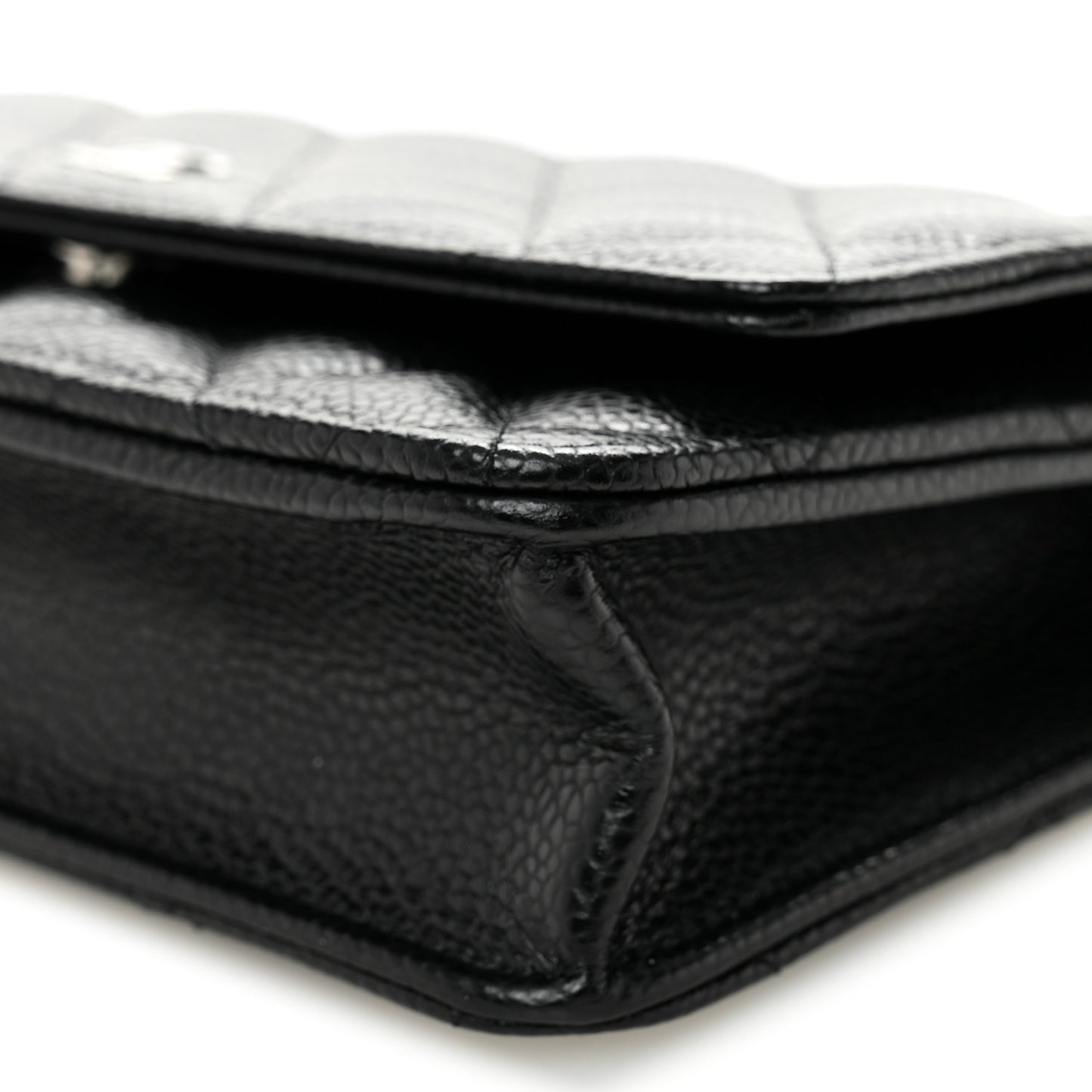 Caviar Quilted Wallet on Chain WOC Black
