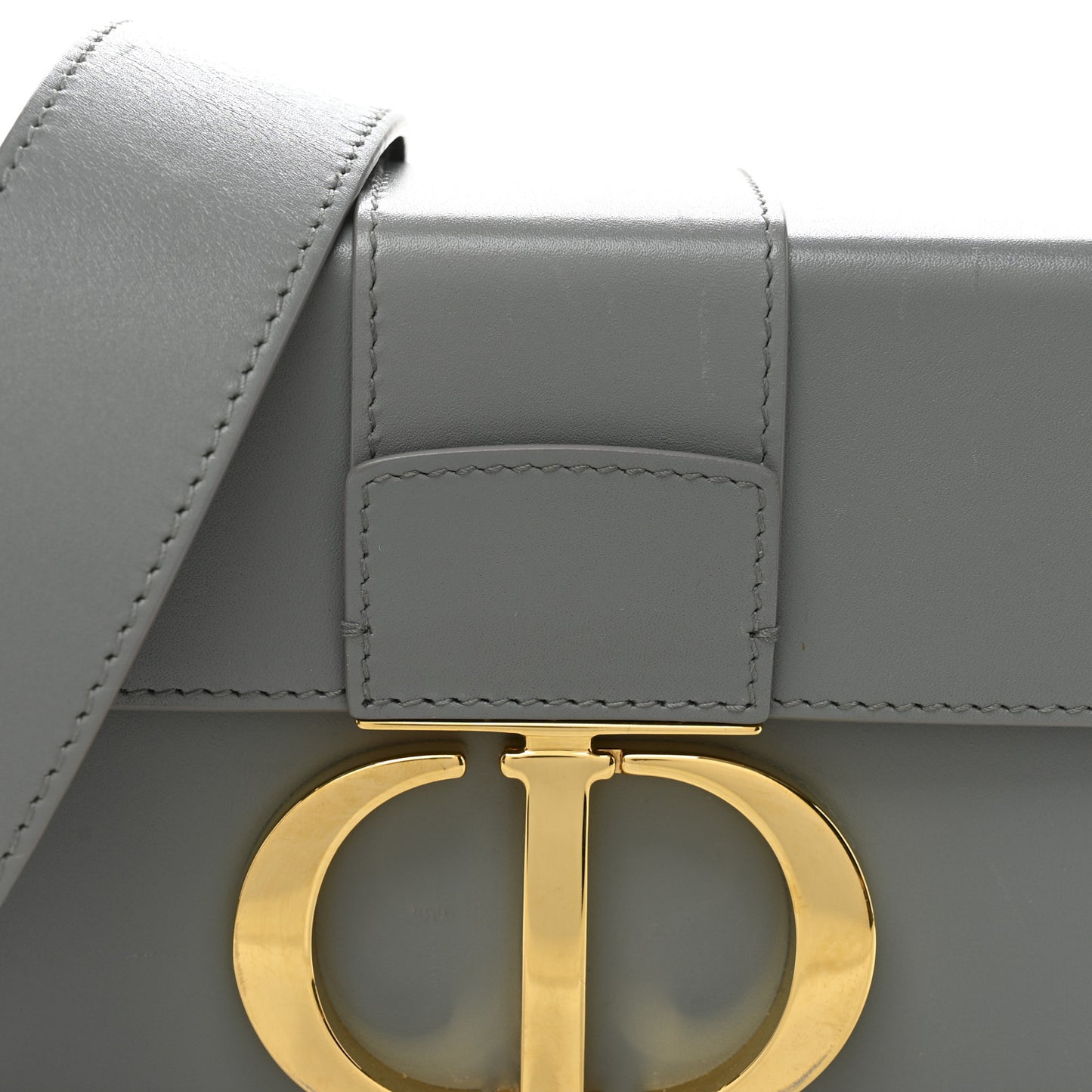 Box Calfskin 30 Montaigne Box Bag Gray