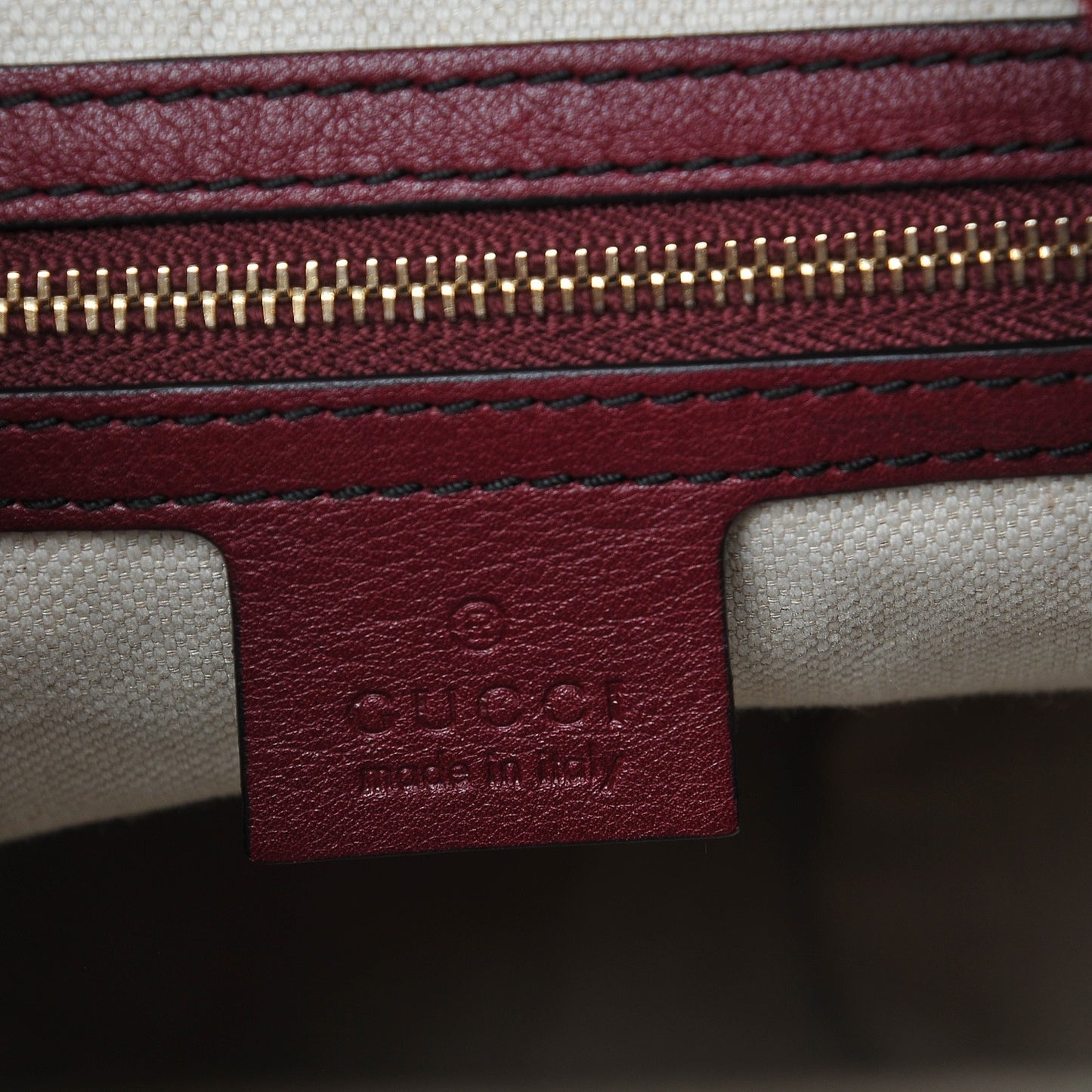 Soft Guccissima Medium Emily Hobo Classic Ruby
