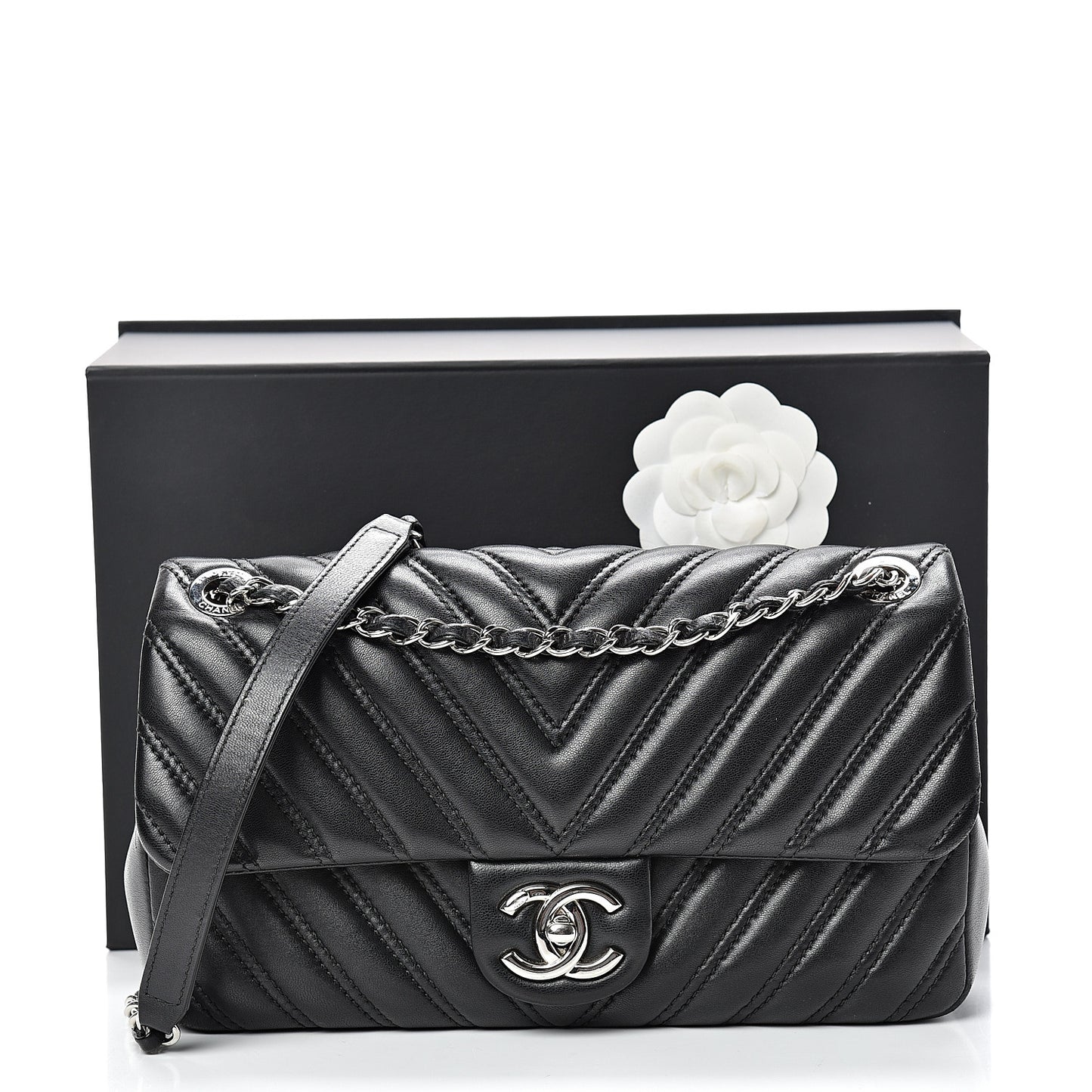 Lambskin Chevron Double Stitch Medium Single Flap Black