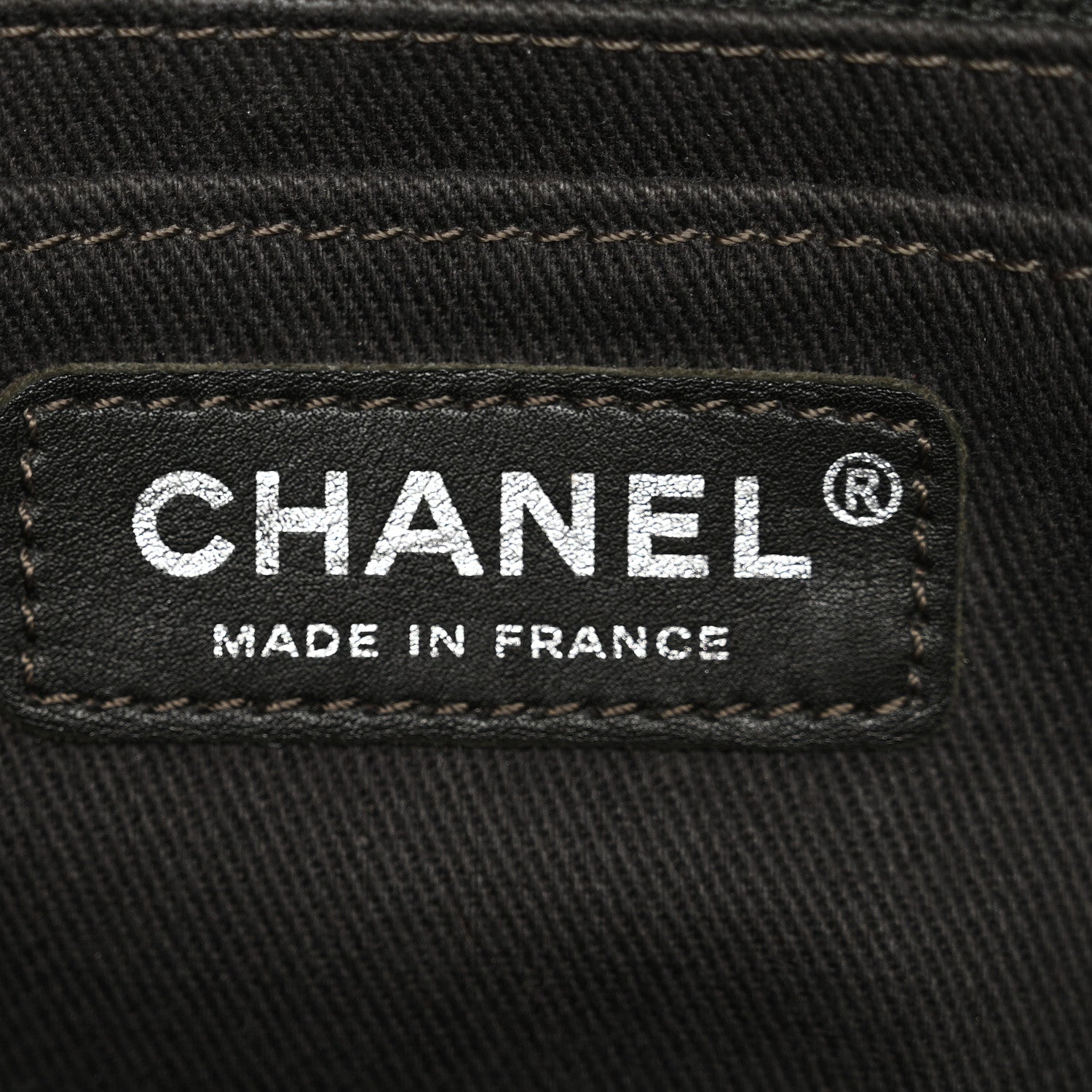 Chanel Caviar Aged Calfskin Medium Bubble Graphic Messenger Bag Grey 6 of 10