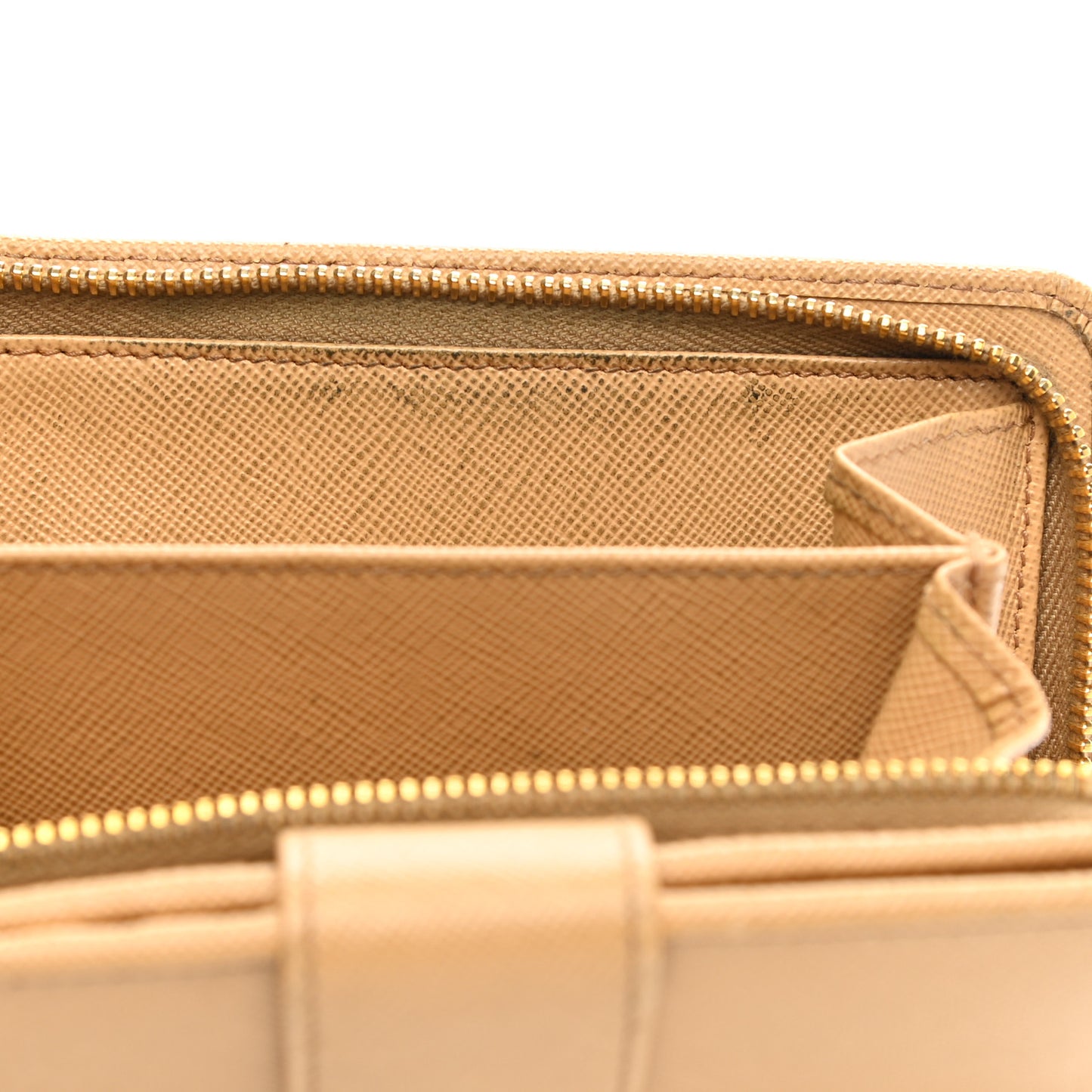 Saffiano Metal Compact Wallet Noisette