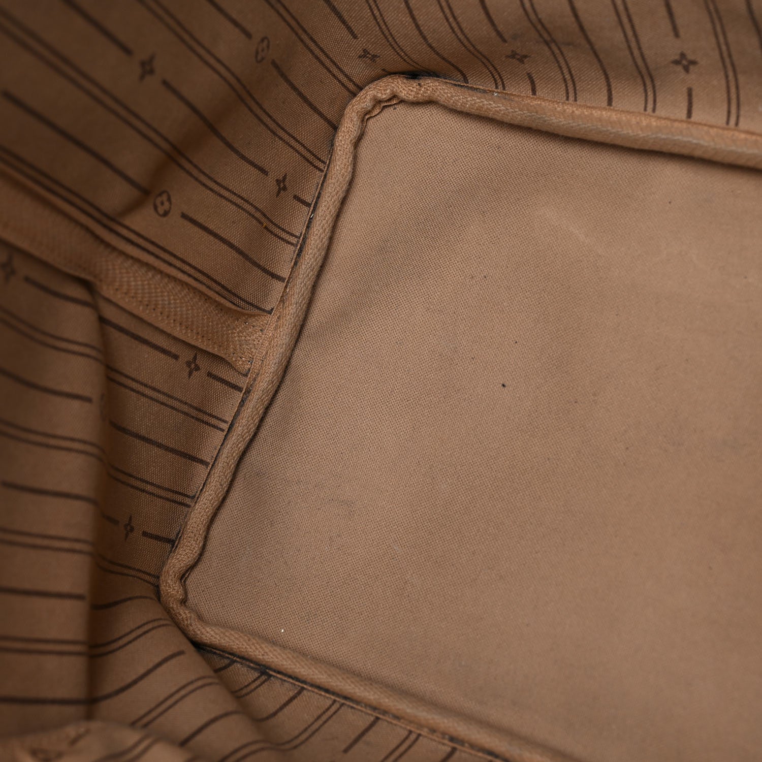 Louis Vuitton Monogram Neverfull GM 13 of 38