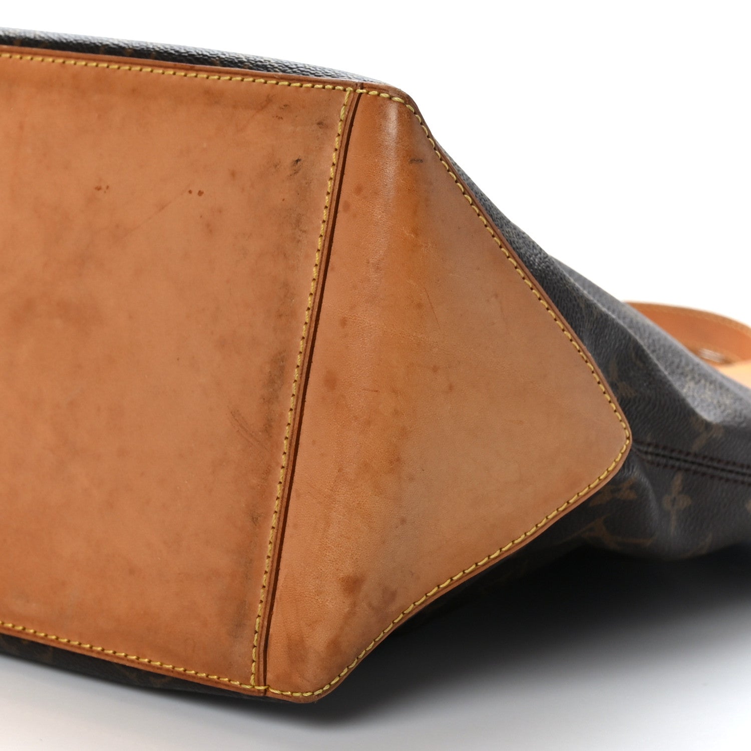 Louis Vuitton Monogram Cabas Mezzo 8 of 8