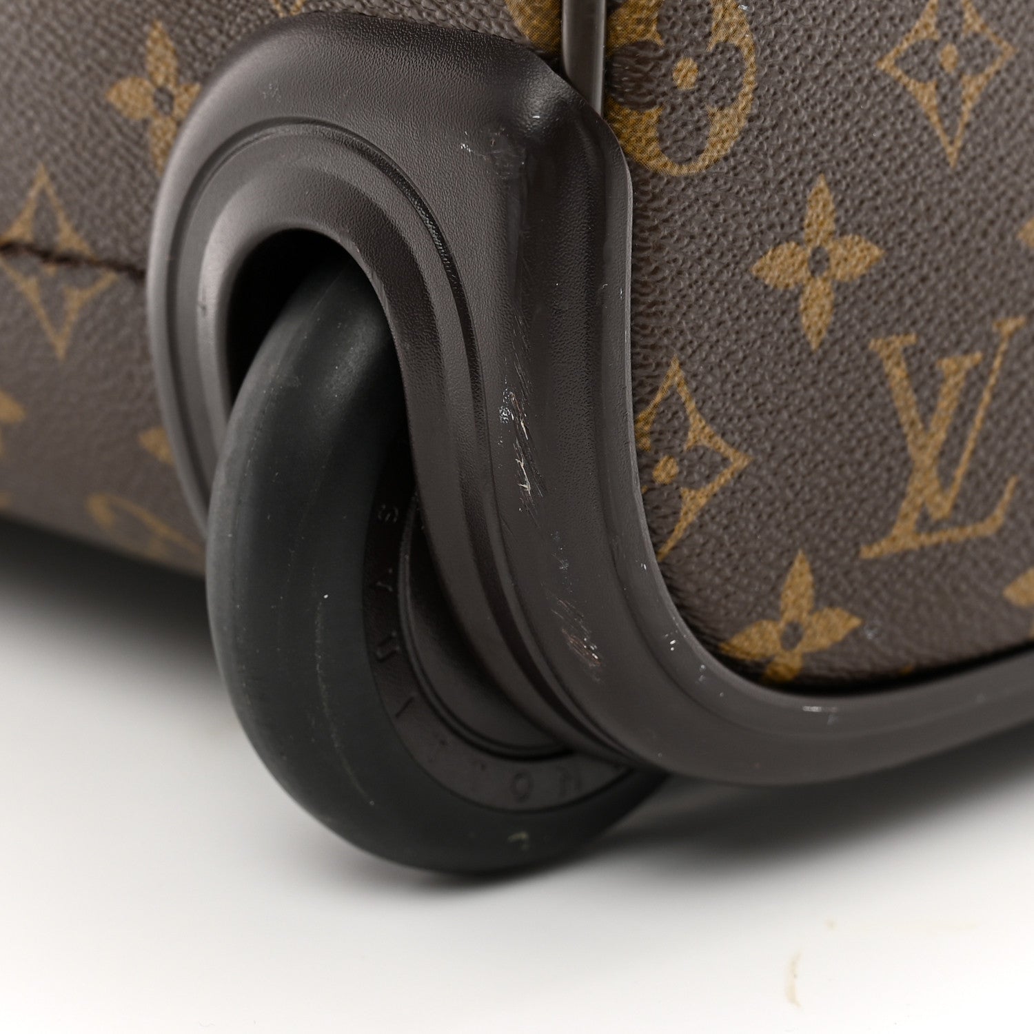 Louis Vuitton Monogram Eole 60 12 of 17