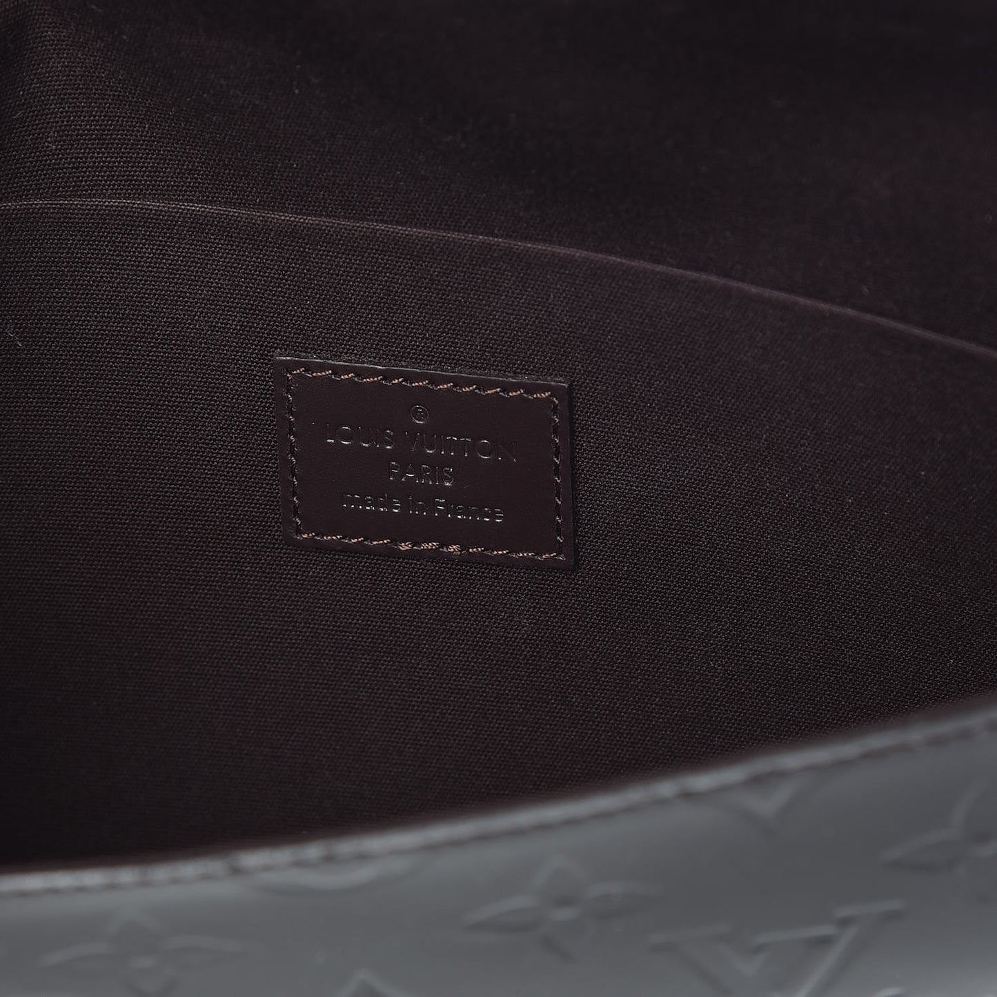 Vernis Pochette Felicie Chain Wallet Amarante