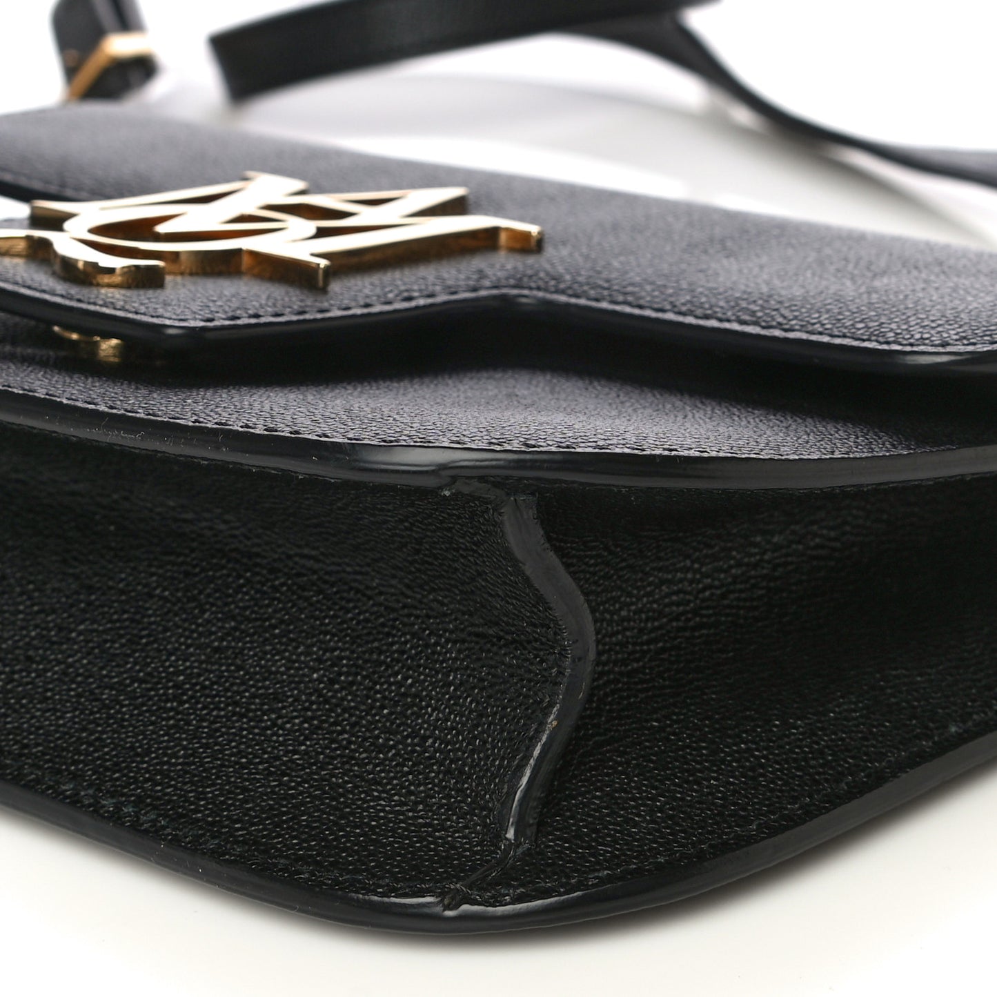 Grained Calfskin Small Insignia Flap Black