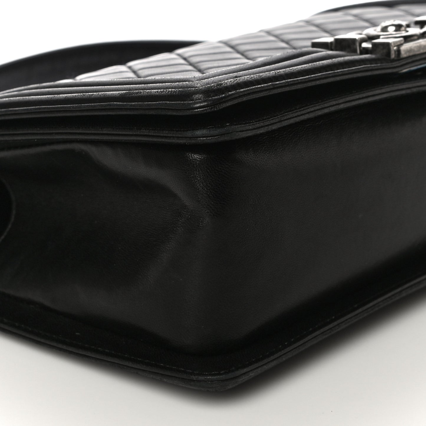 Lambskin Quilted Medium Boy Flap Black