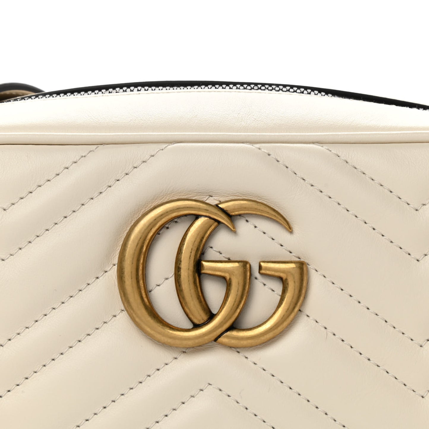 Calfskin Matelasse Small GG Marmont Chain Shoulder Bag White