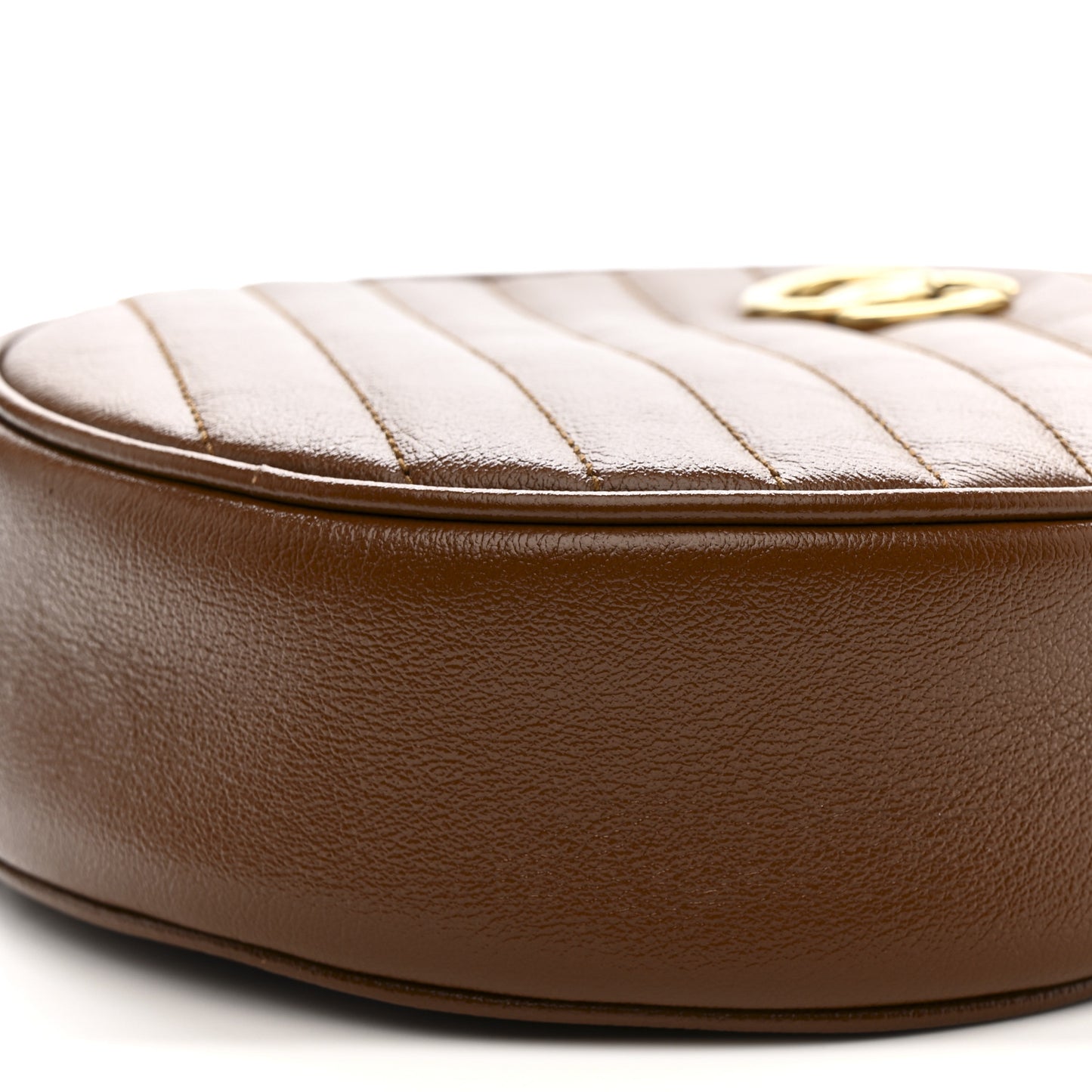 Azalea Calfskin Matelasse Diagonal Mini GG Marmont Round Shoulder Bag Cuir