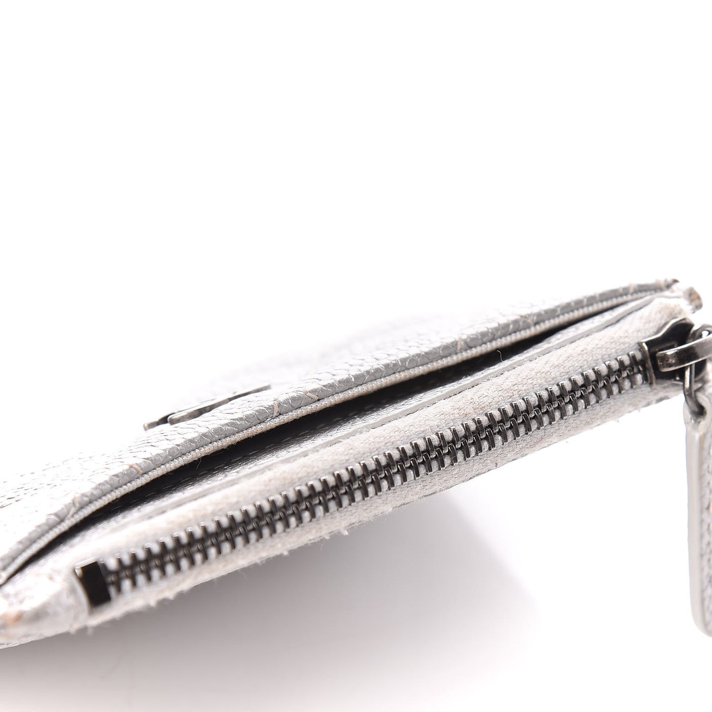 Metallic Caviar Quilted CC Zip Card Holder Silver