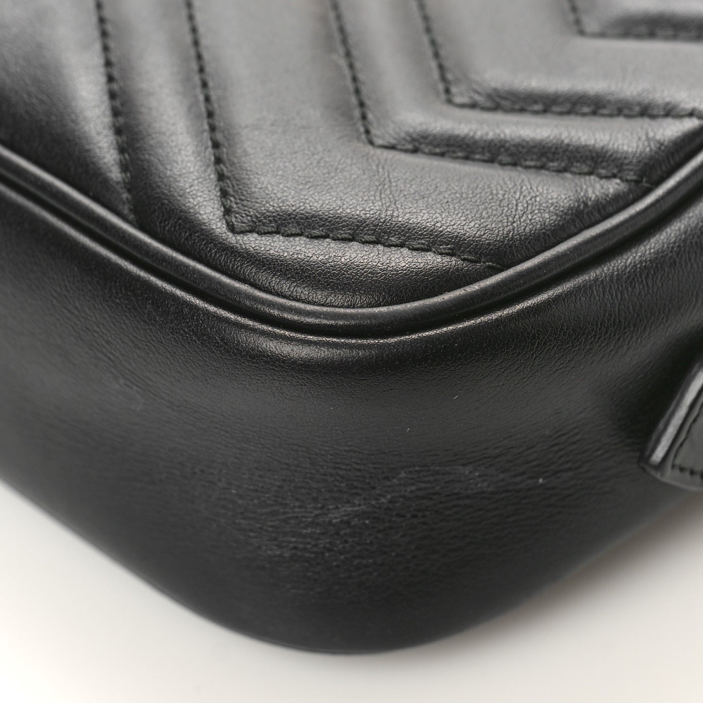 Calfskin Matelasse Mini GG Marmont Chain Shoulder Bag Black