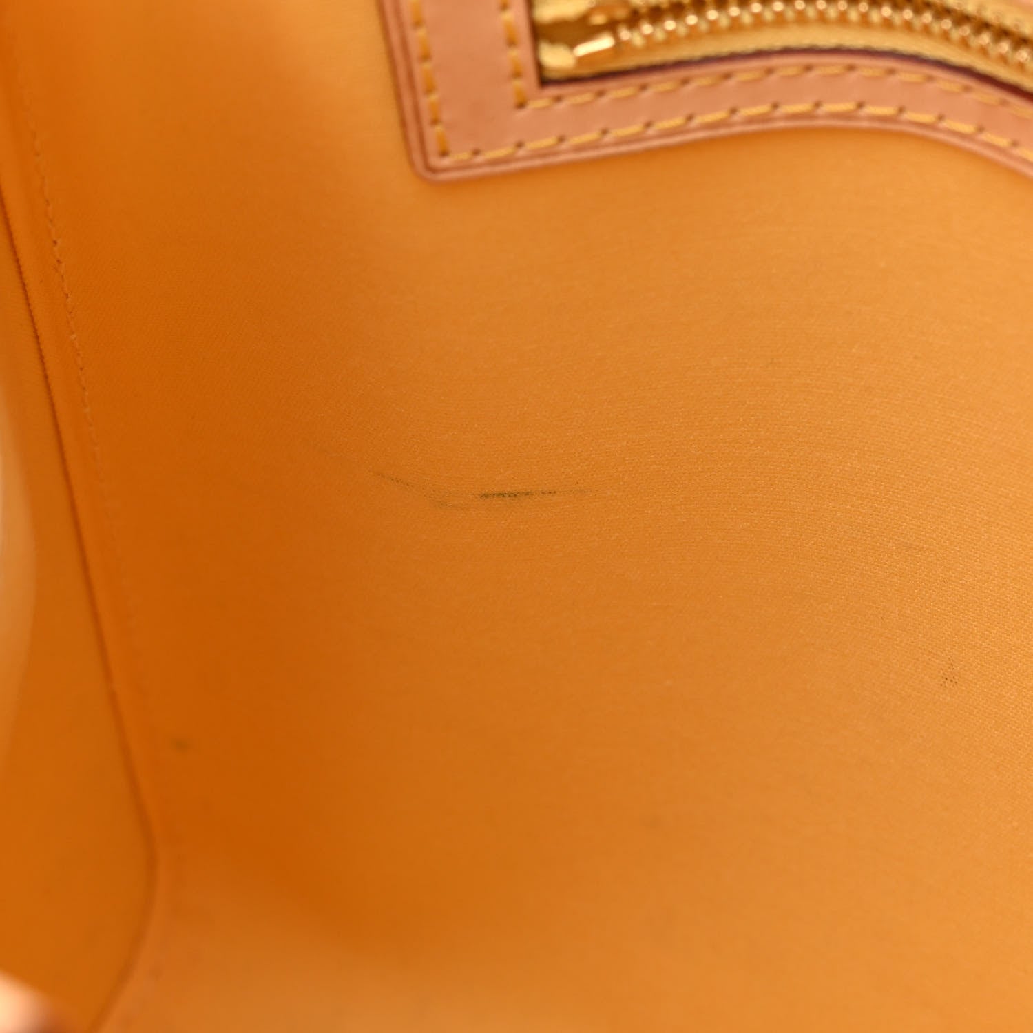 Louis Vuitton Vernis Brea MM Citrine 11 of 19