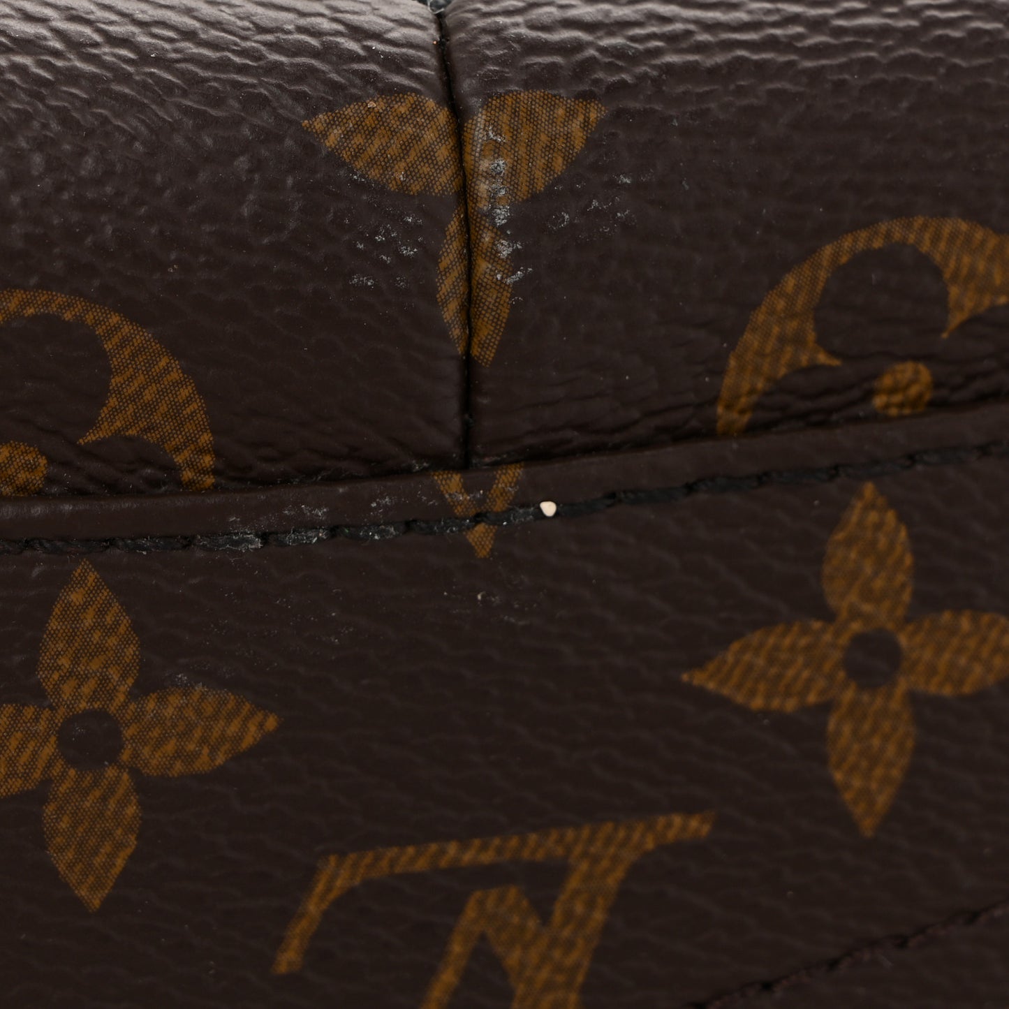 Monogram V Tote BB Black