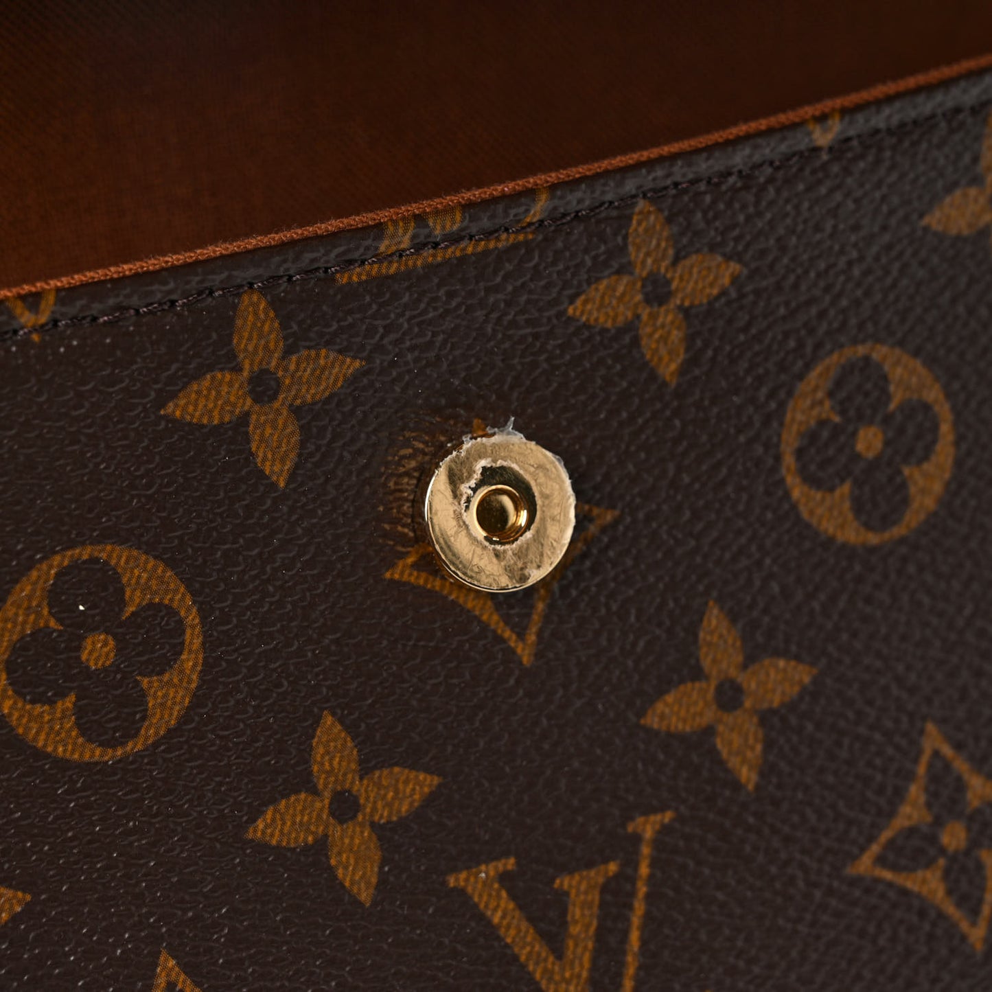Monogram Ivy Wallet On Chain