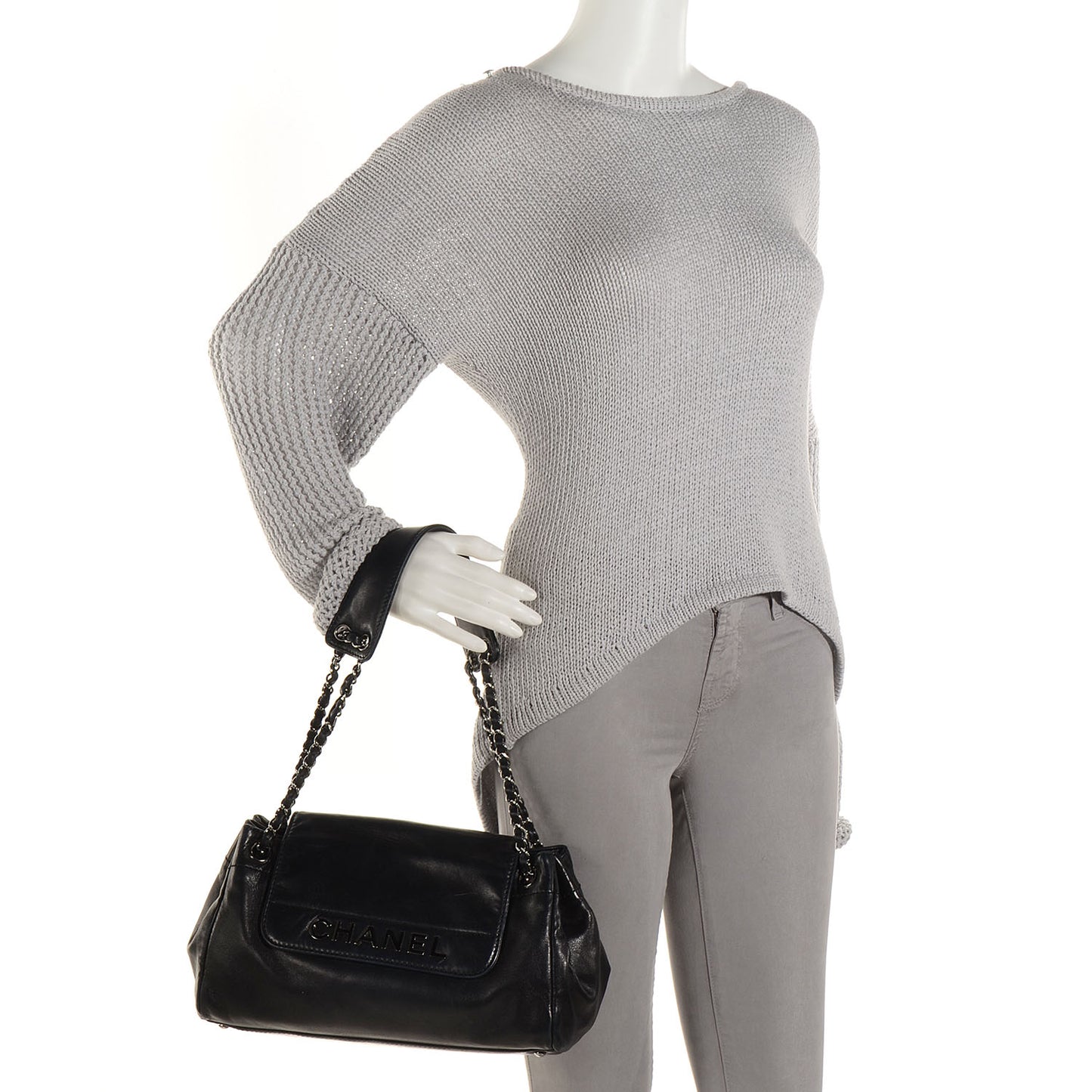 Lambskin Rock and Chic Shoulder Bag Black