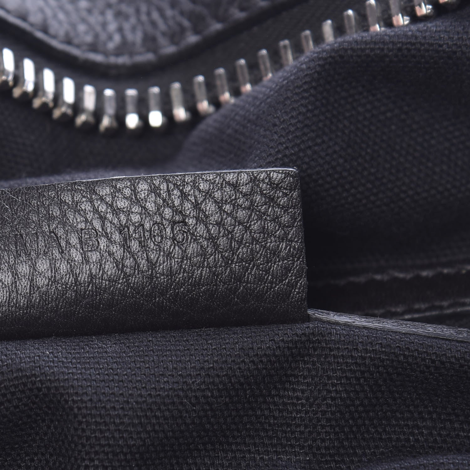 Givenchy Waxy Grained Calfskin Medium Nightingale Black 8 of 11